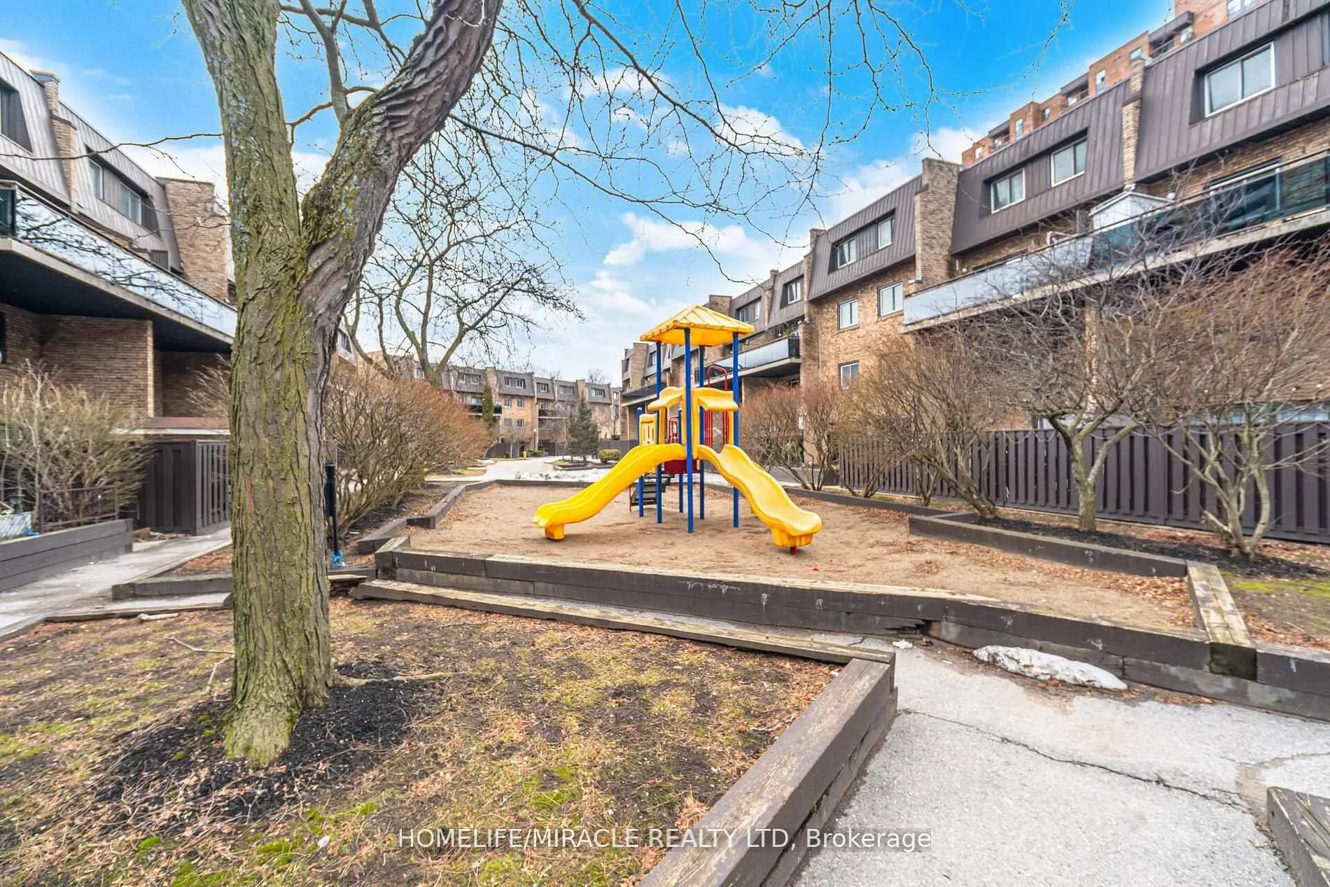 Photo 21 of Unit 103, 140 Ling Road, Scarborough, West Hill — HOMEH
