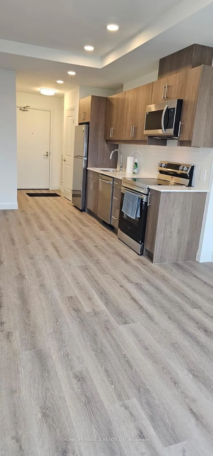 Photo 6 of Unit 1310, 1333 Weber Street, Kitchener — HOMEH