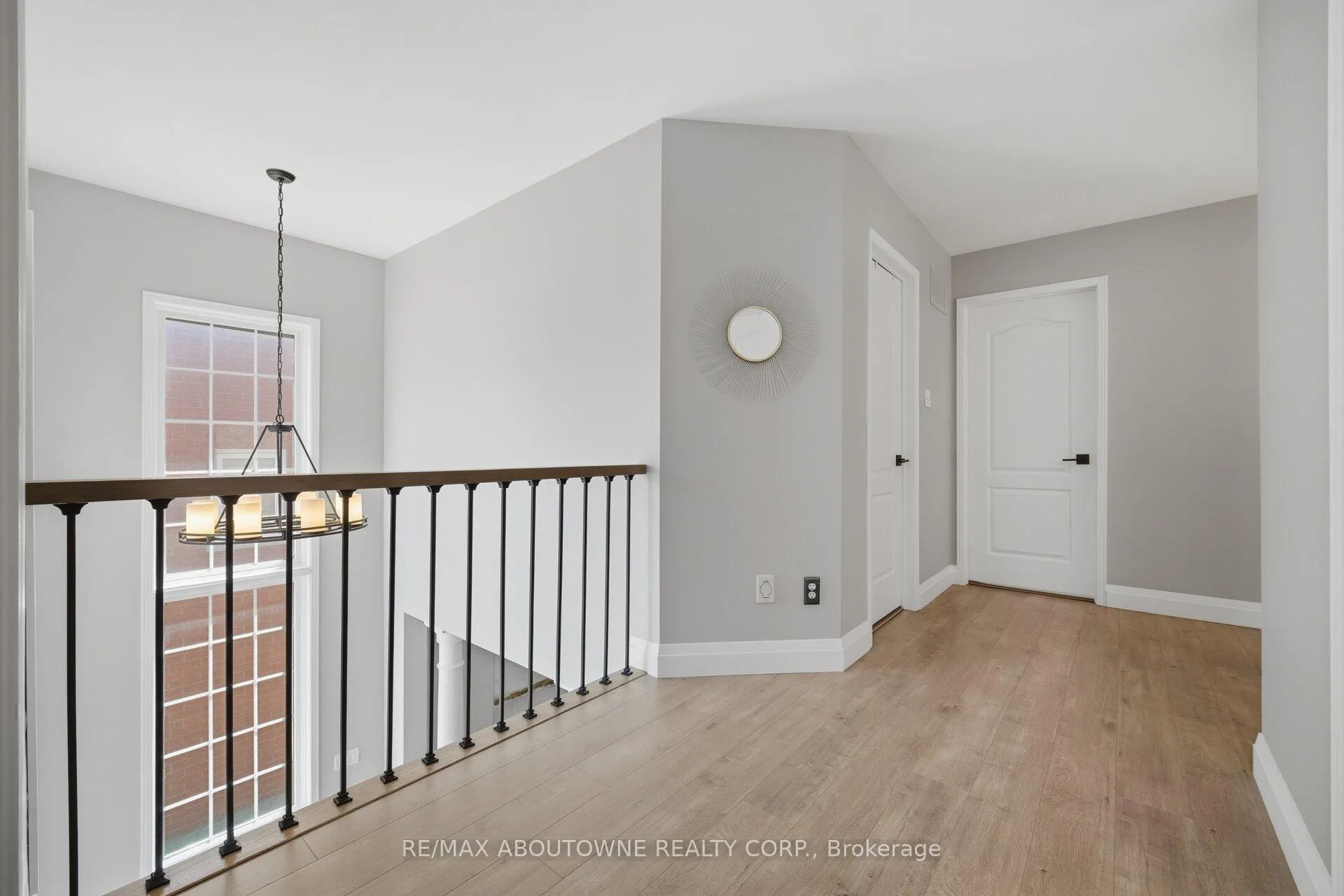 Photo 28 of 44 Banington Crescent, Brampton, Snelgrove — HOMEH