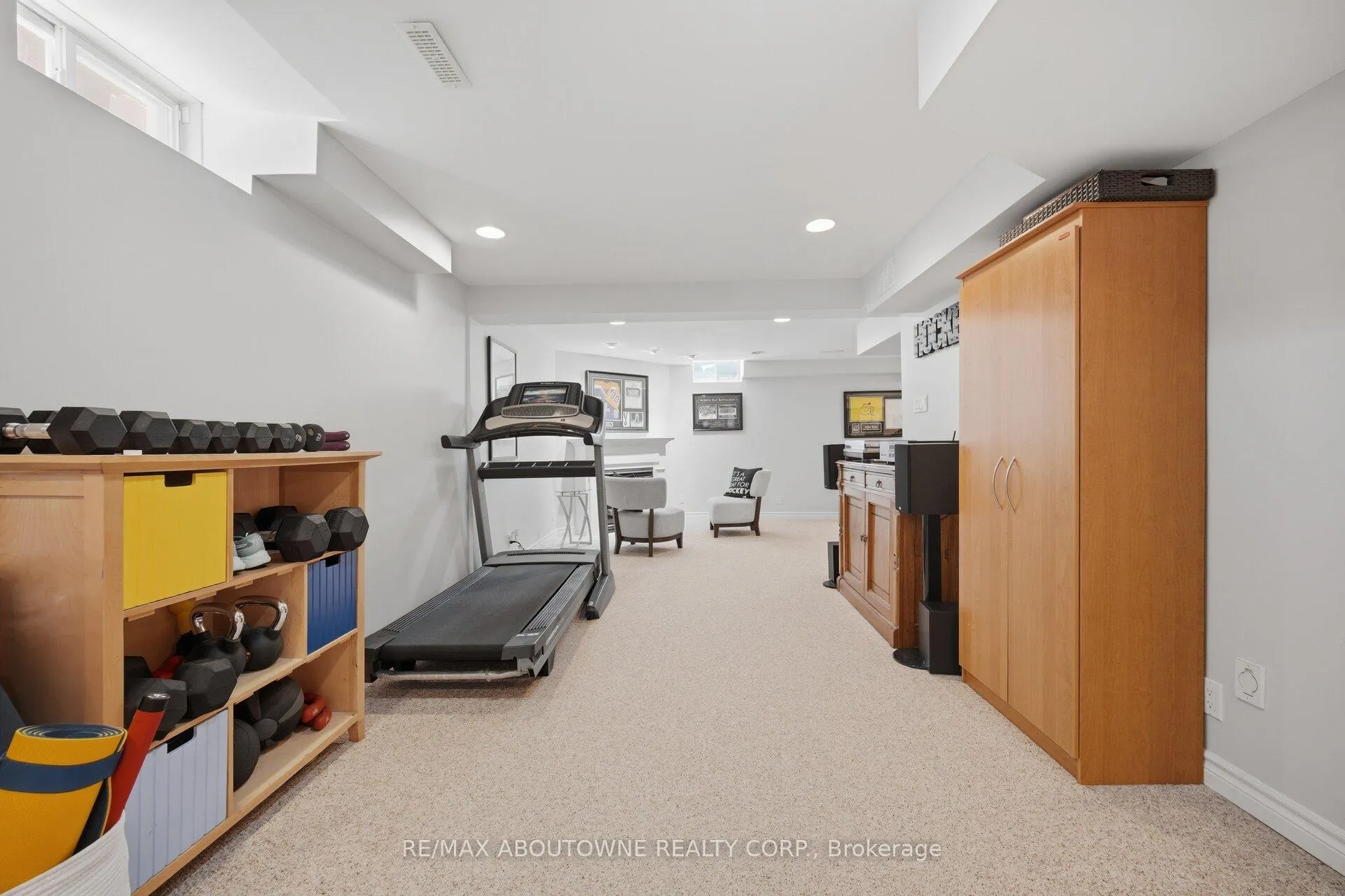 Photo 41 of 44 Banington Crescent, Brampton, Snelgrove — HOMEH