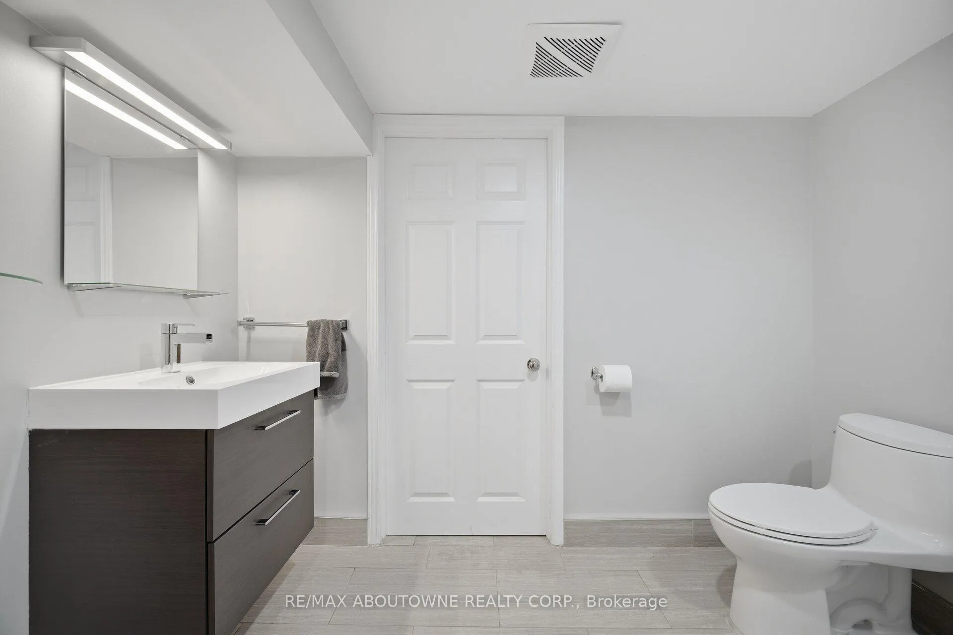 Photo 44 of 44 Banington Crescent, Brampton, Snelgrove — HOMEH