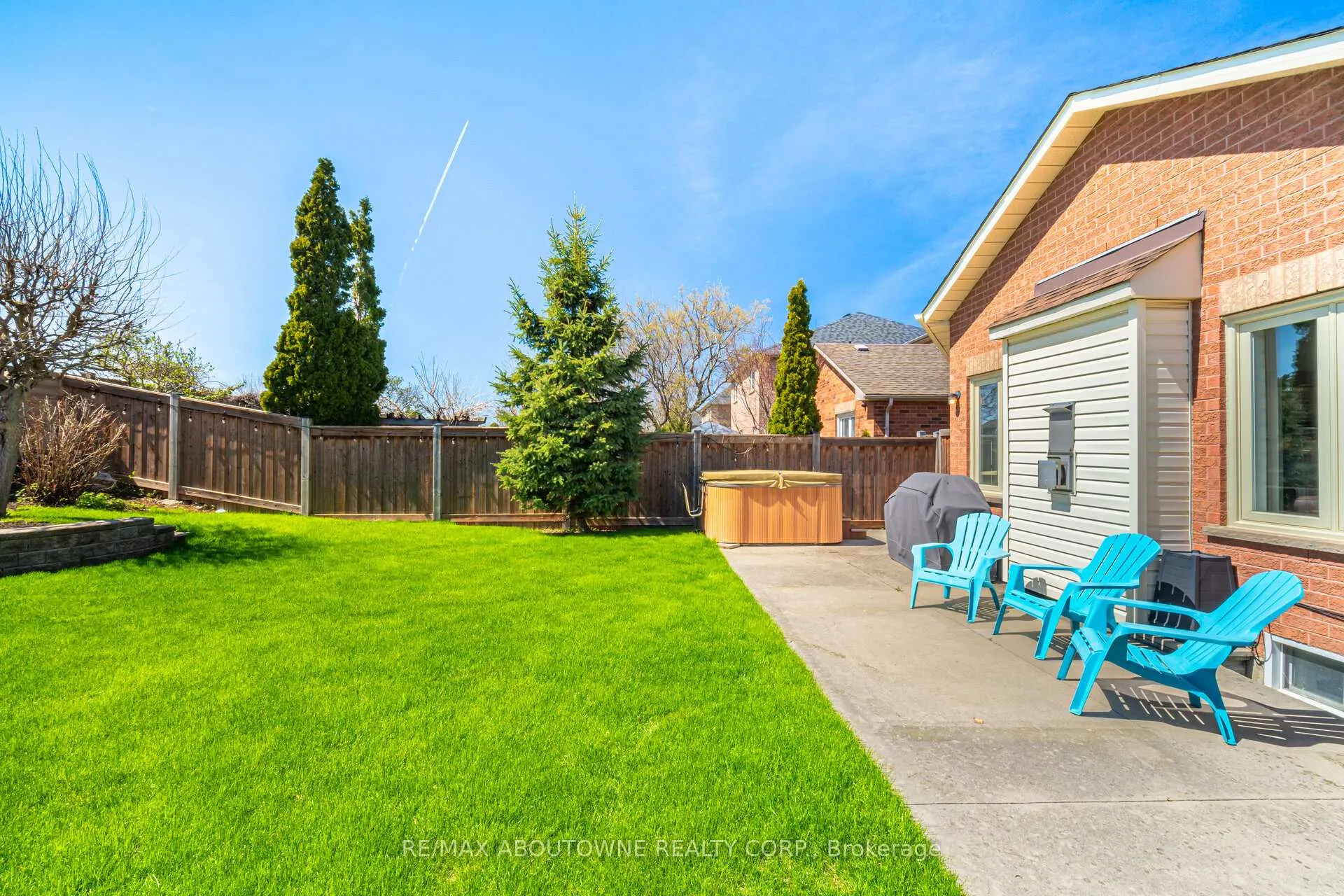 Photo 47 of 44 Banington Crescent, Brampton, Snelgrove — HOMEH