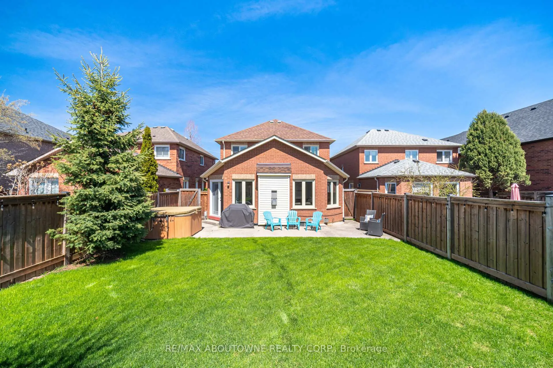 Photo 49 of 44 Banington Crescent, Brampton, Snelgrove — HOMEH