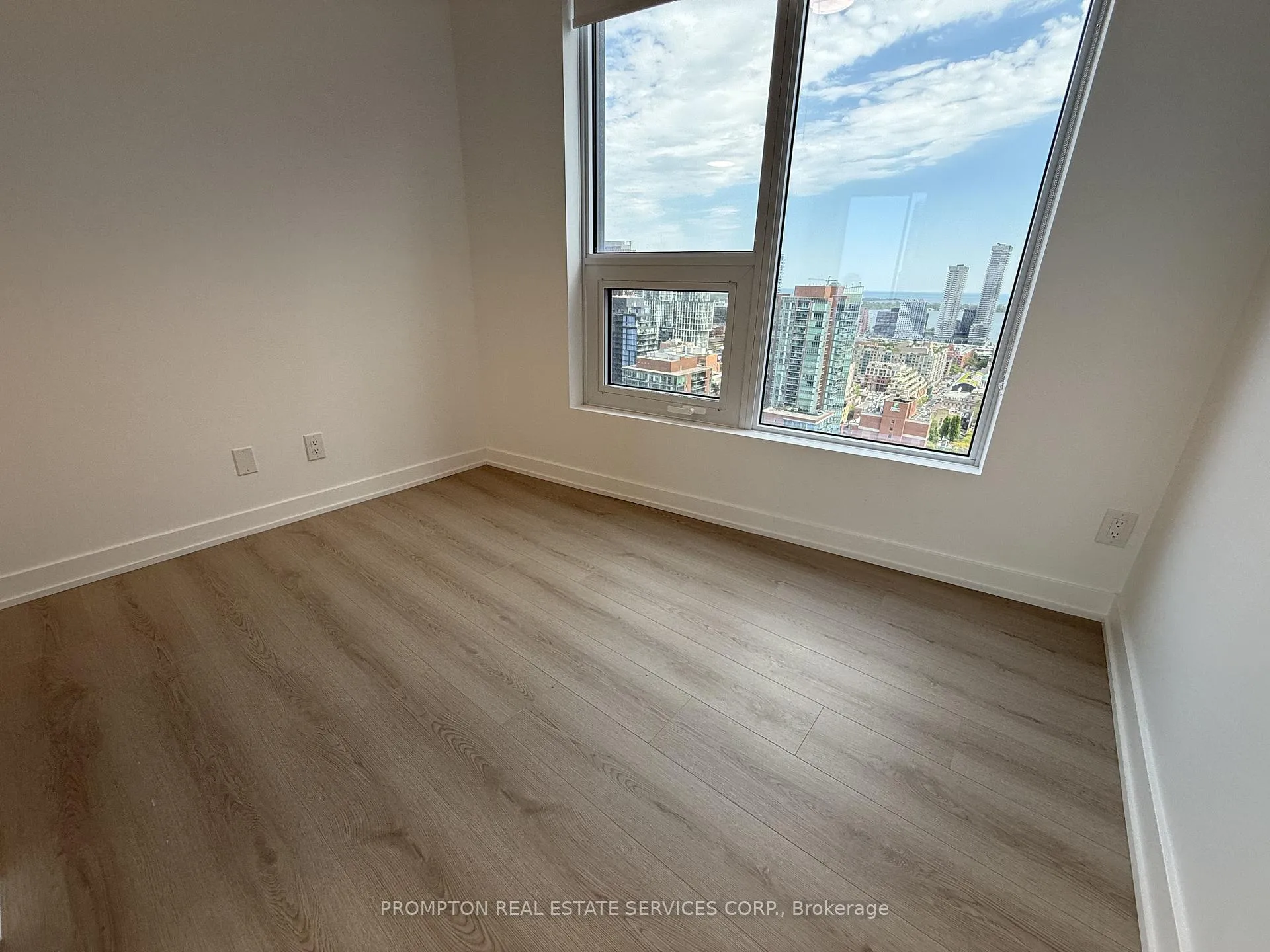 Photo 13 of Unit 3206, 100 Queen Street E, Toronto, Church-Yonge Corridor — HOMEH