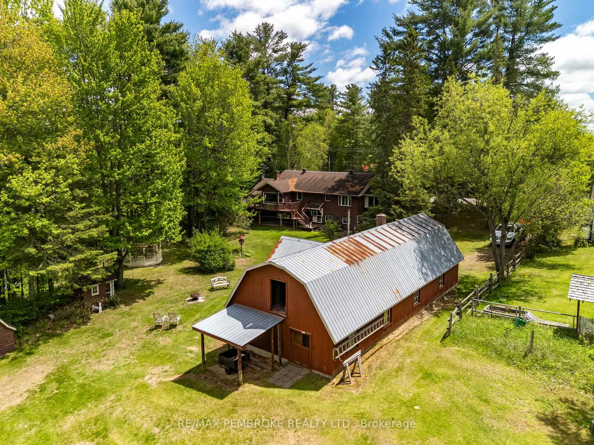 Photo 7 of 236 Witt Road, Laurentian Valley — HOMEH