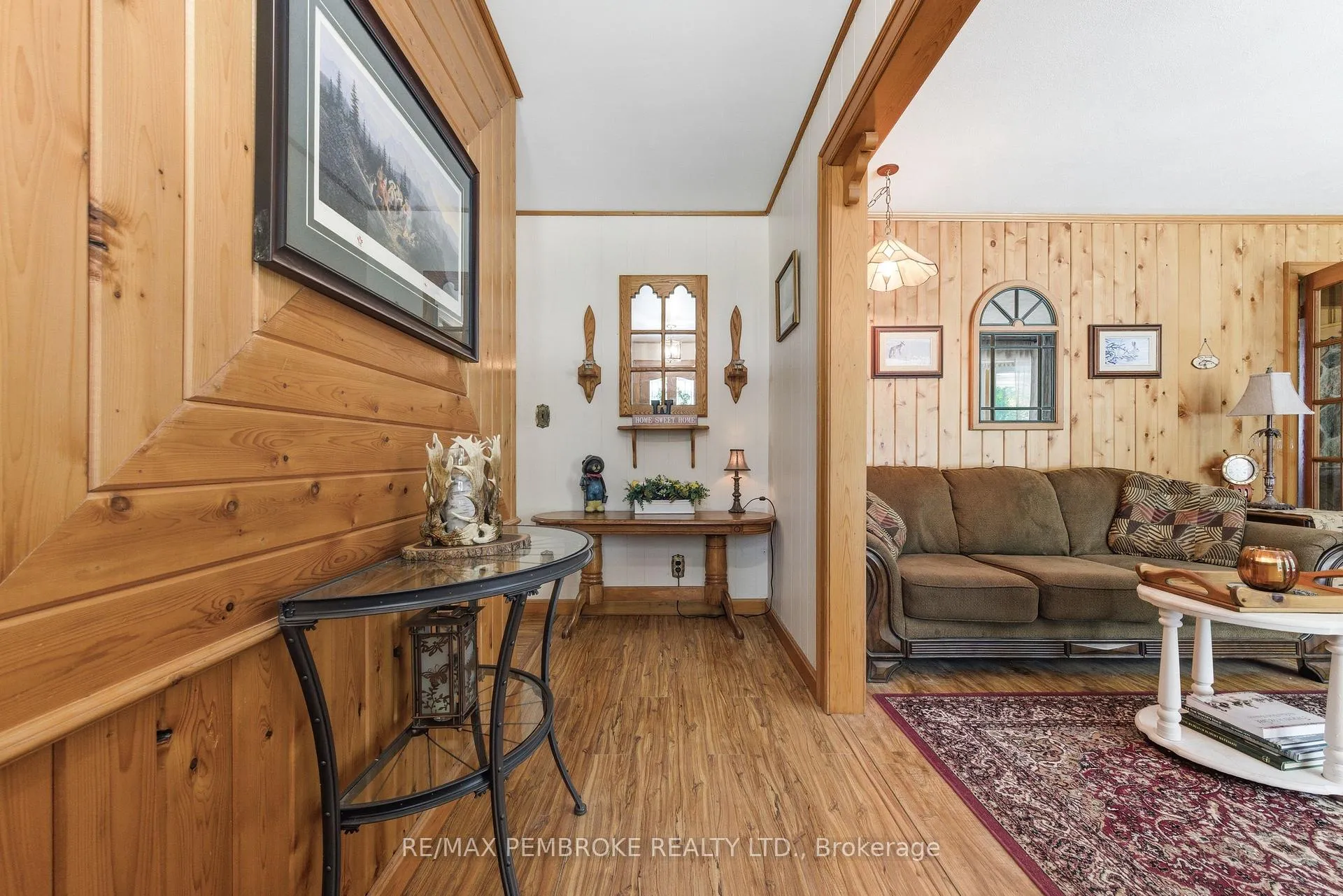 Photo 10 of 236 Witt Road, Laurentian Valley — HOMEH