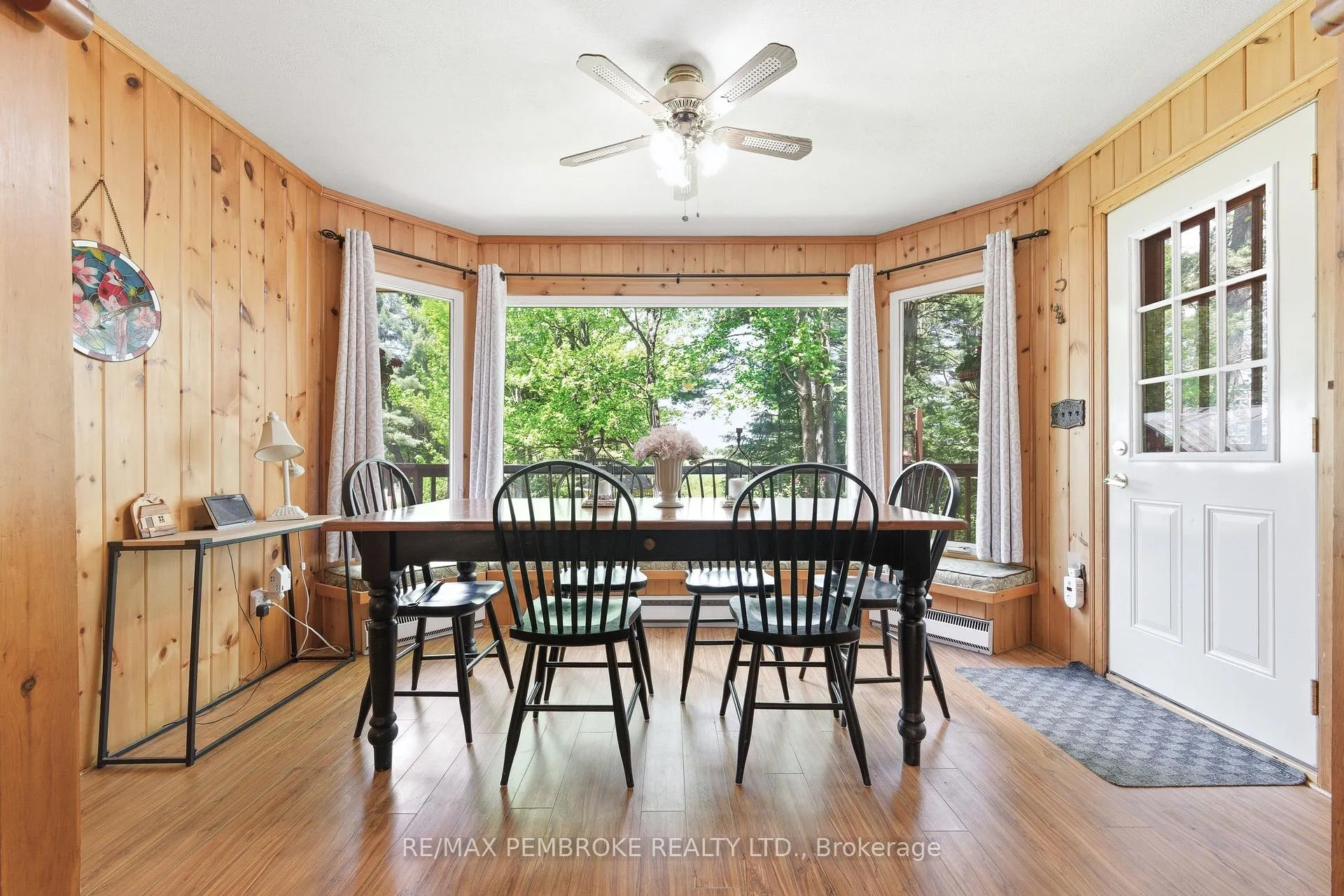 Photo 15 of 236 Witt Road, Laurentian Valley — HOMEH