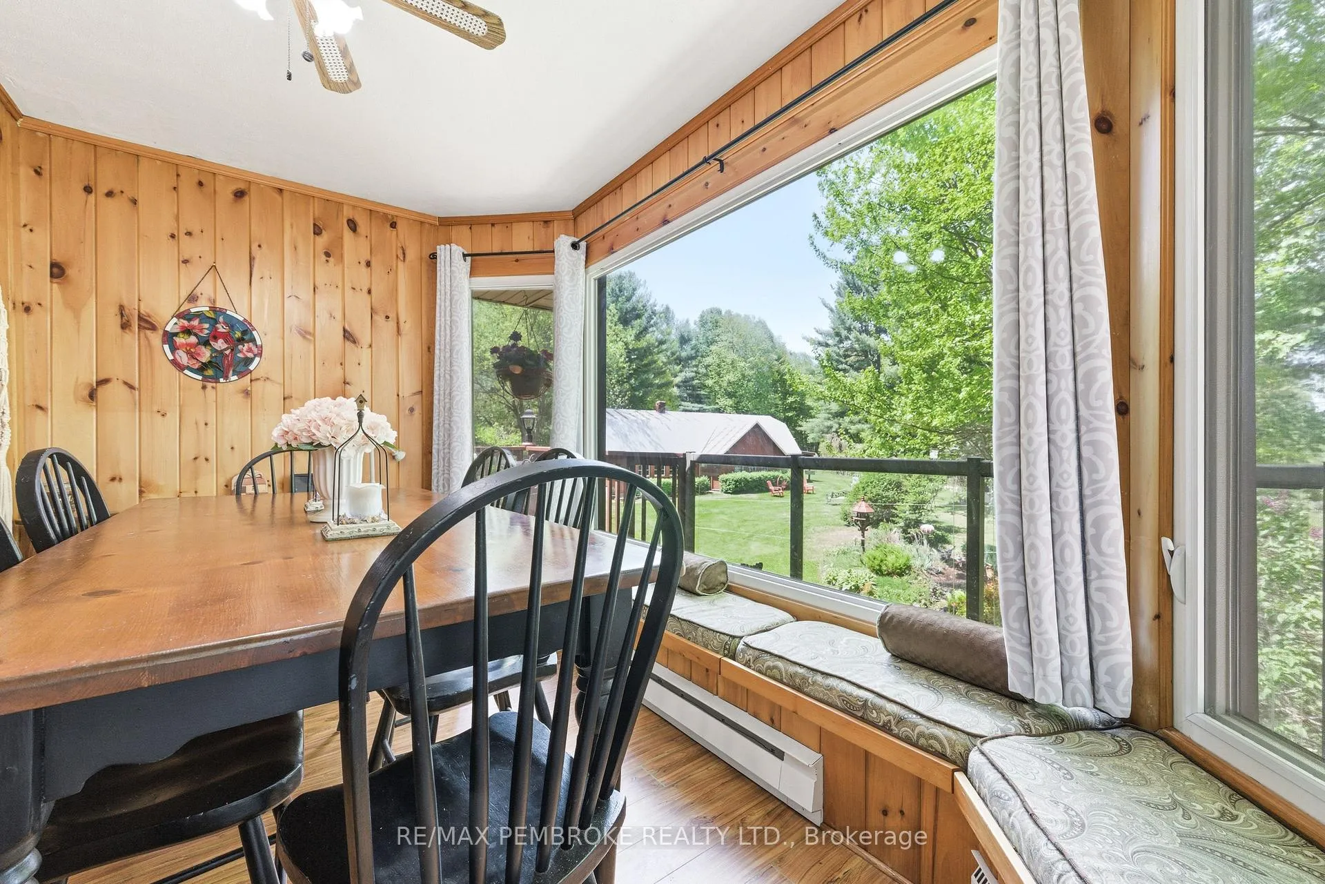Photo 17 of 236 Witt Road, Laurentian Valley — HOMEH
