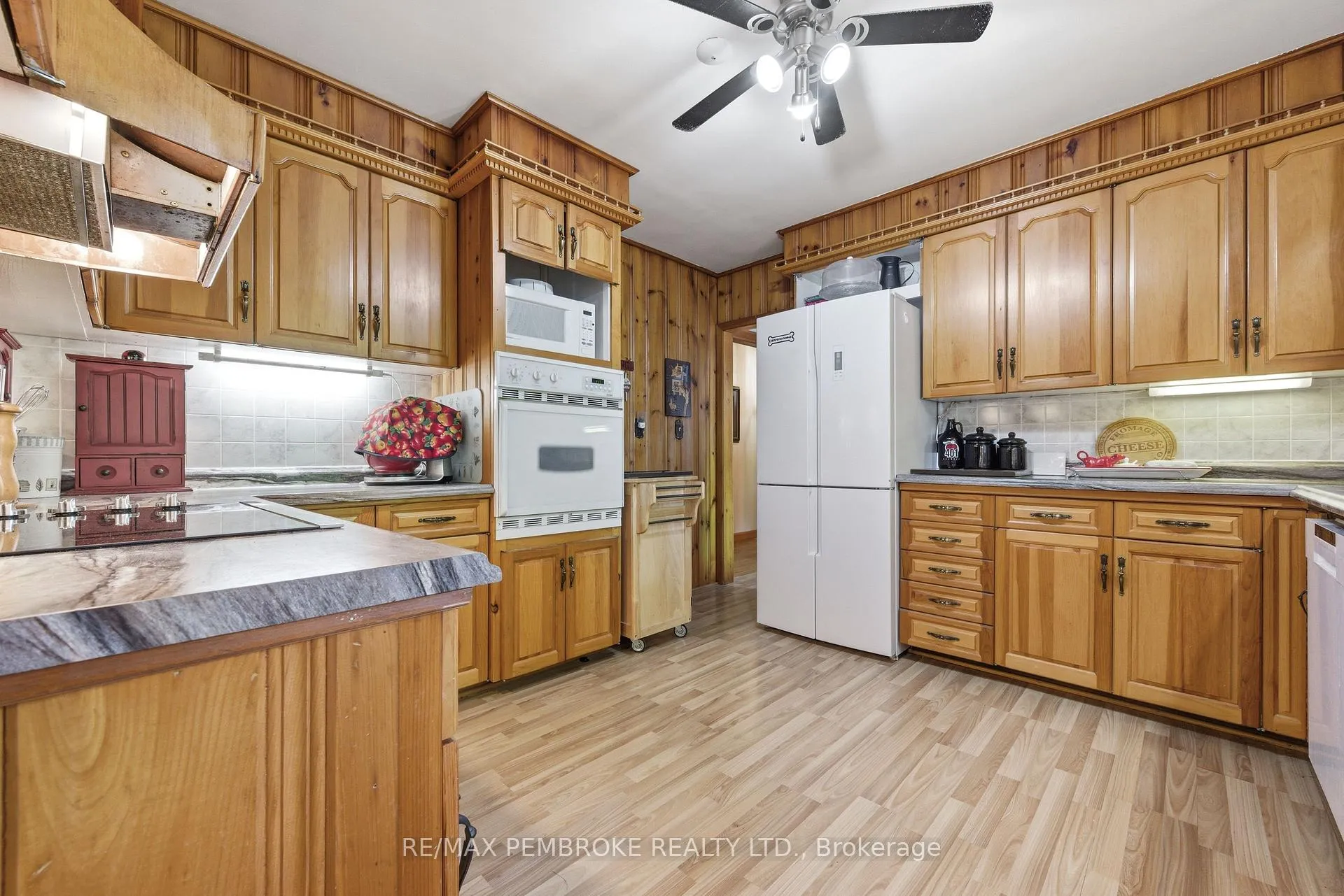 Photo 19 of 236 Witt Road, Laurentian Valley — HOMEH