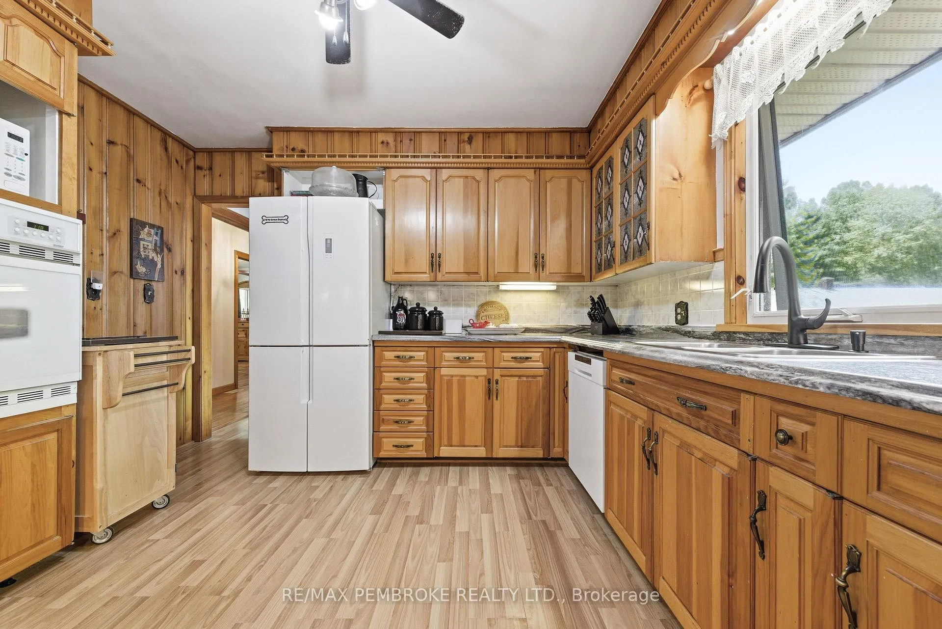 Photo 20 of 236 Witt Road, Laurentian Valley — HOMEH