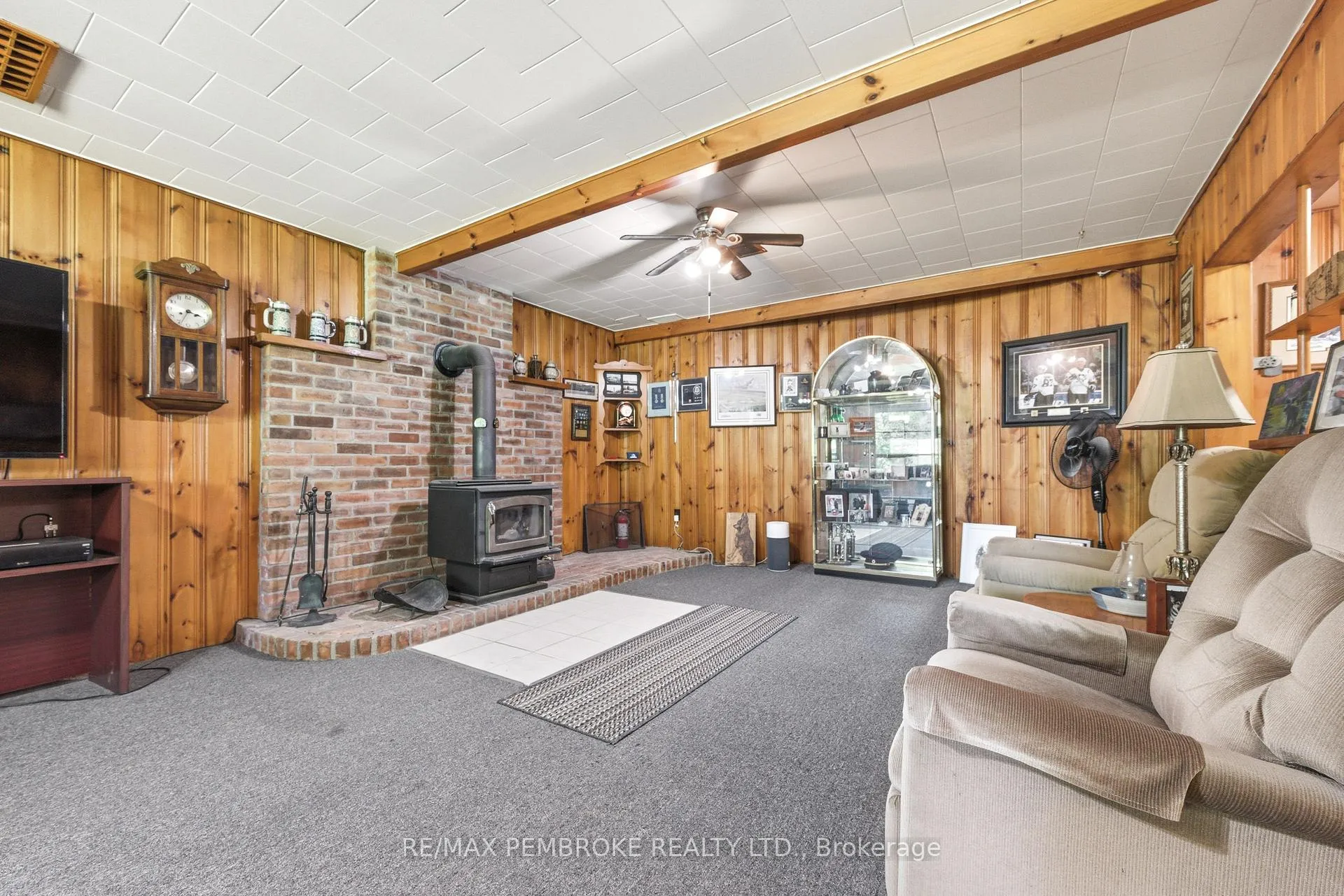 Photo 33 of 236 Witt Road, Laurentian Valley — HOMEH