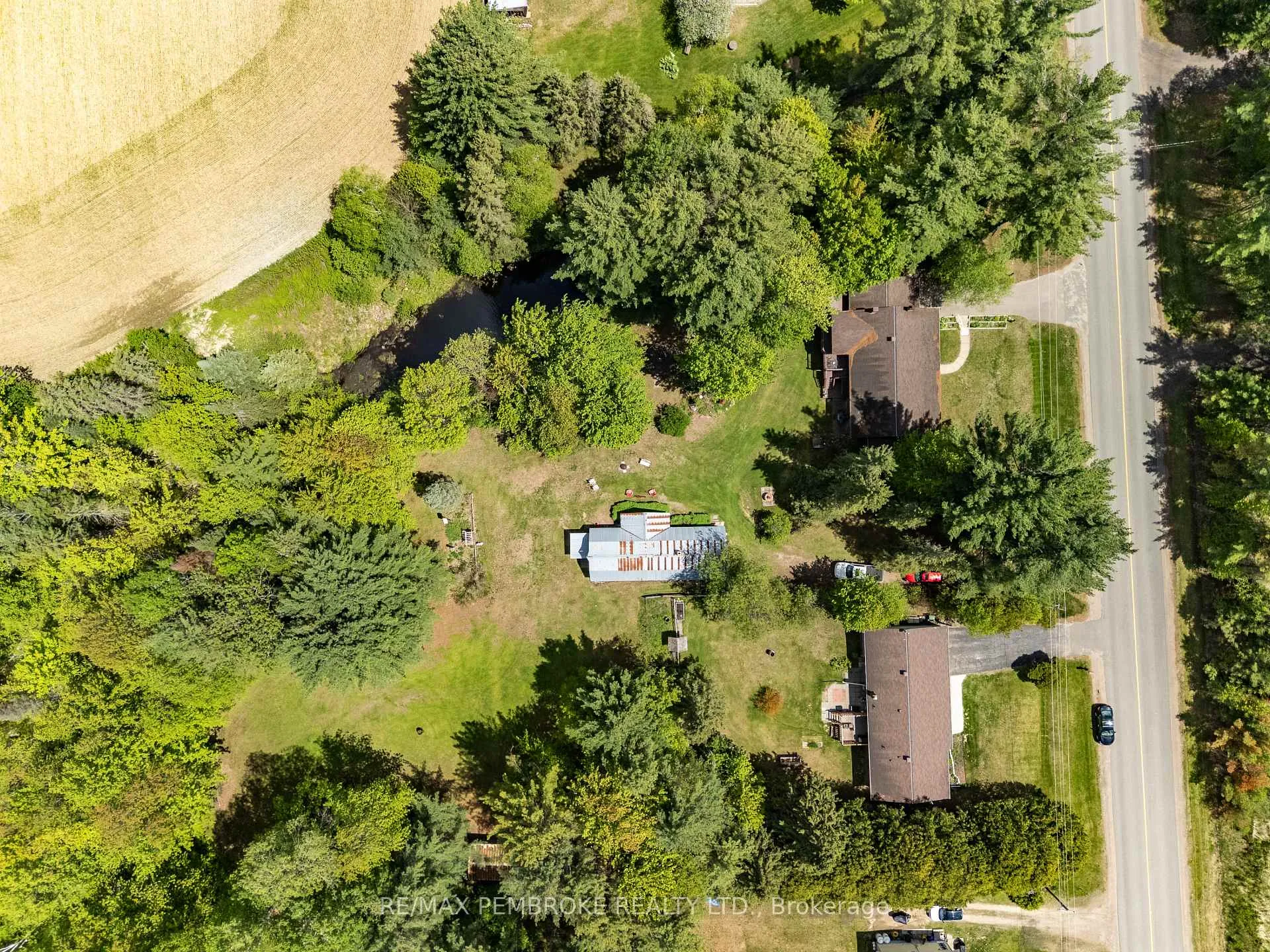 Photo 43 of 236 Witt Road, Laurentian Valley — HOMEH