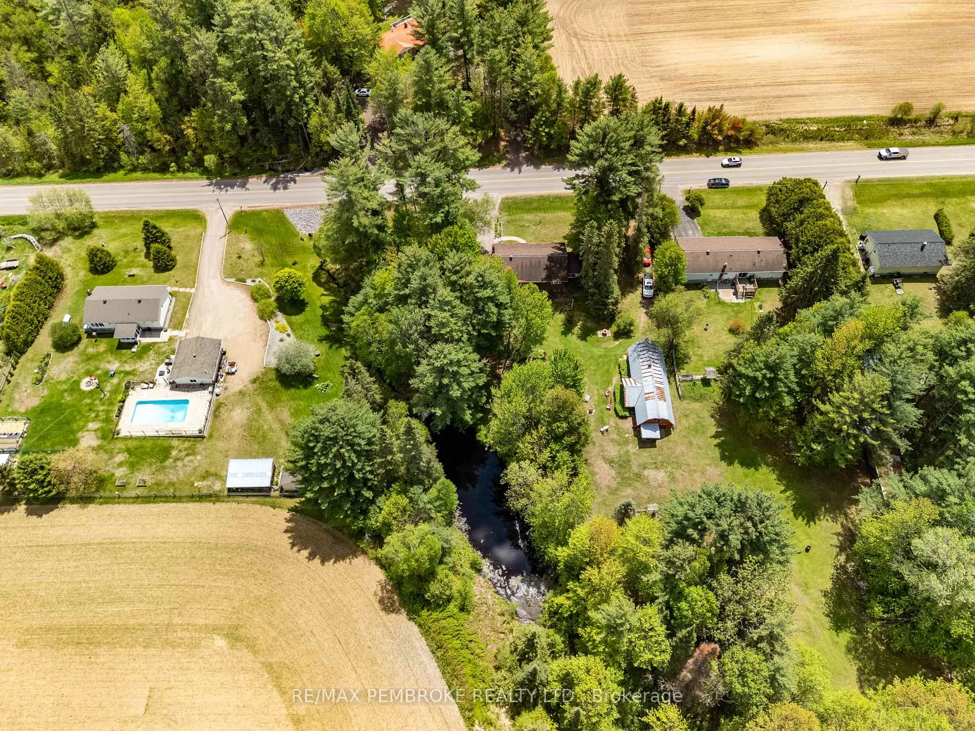 Photo 44 of 236 Witt Road, Laurentian Valley — HOMEH