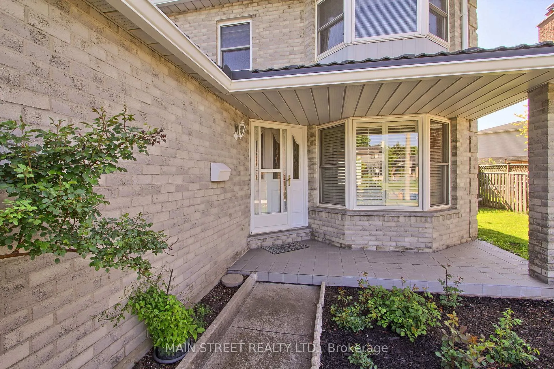 Photo 3 of 316 Biehn Drive, Kitchener — HOMEH