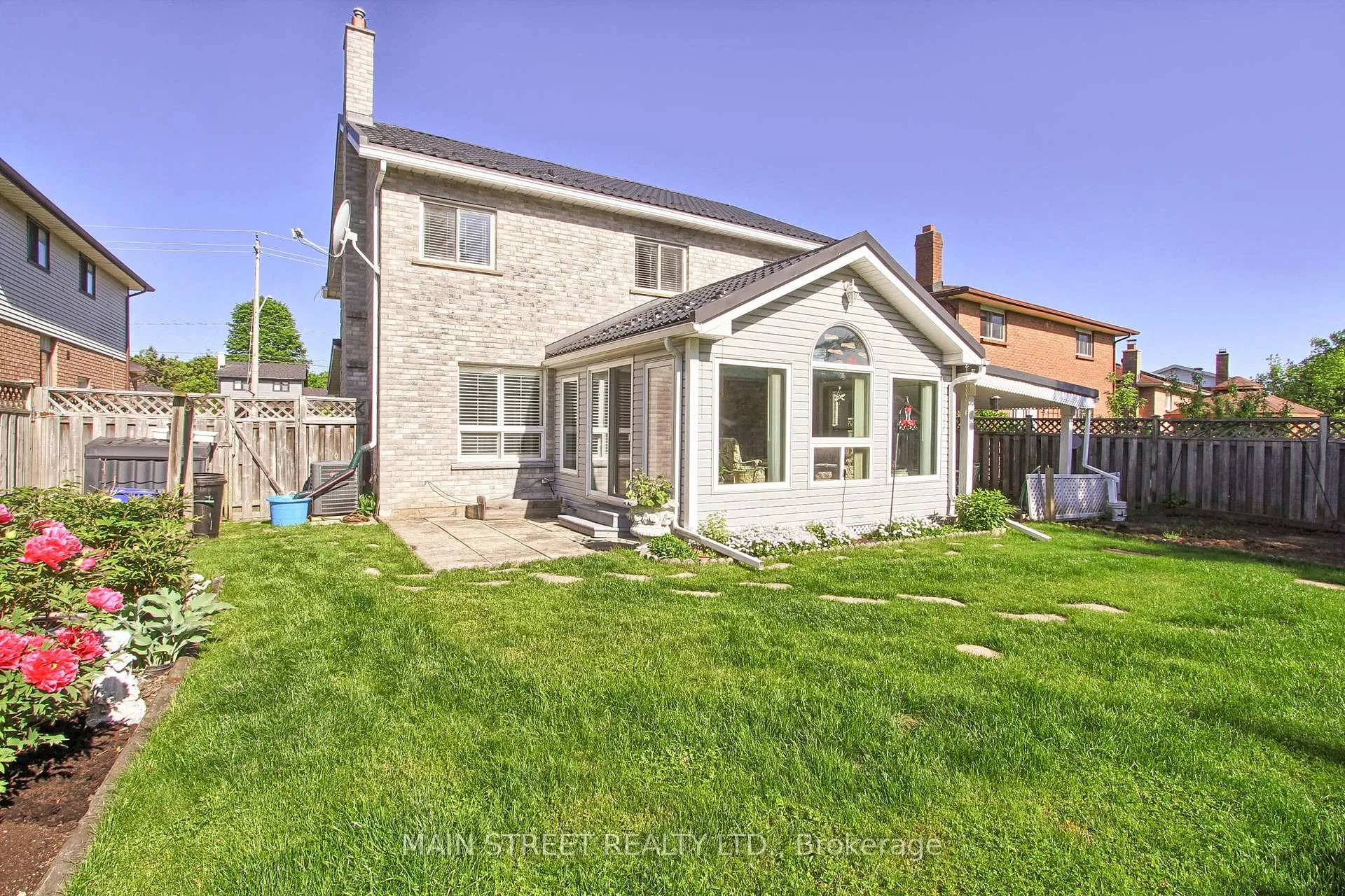 Photo 20 of 316 Biehn Drive, Kitchener — HOMEH