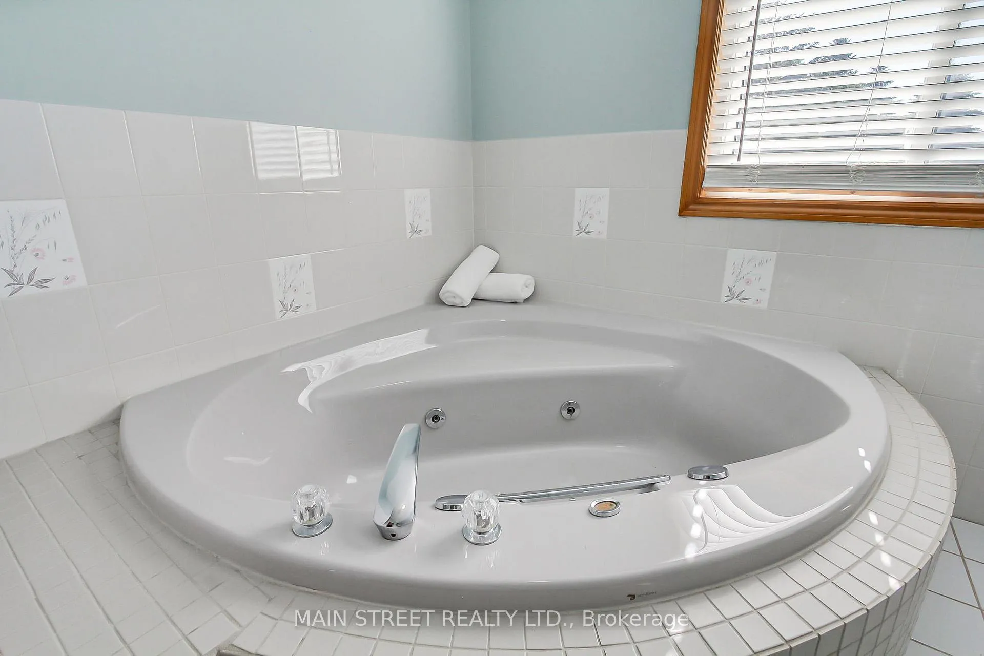 Photo 26 of 316 Biehn Drive, Kitchener — HOMEH
