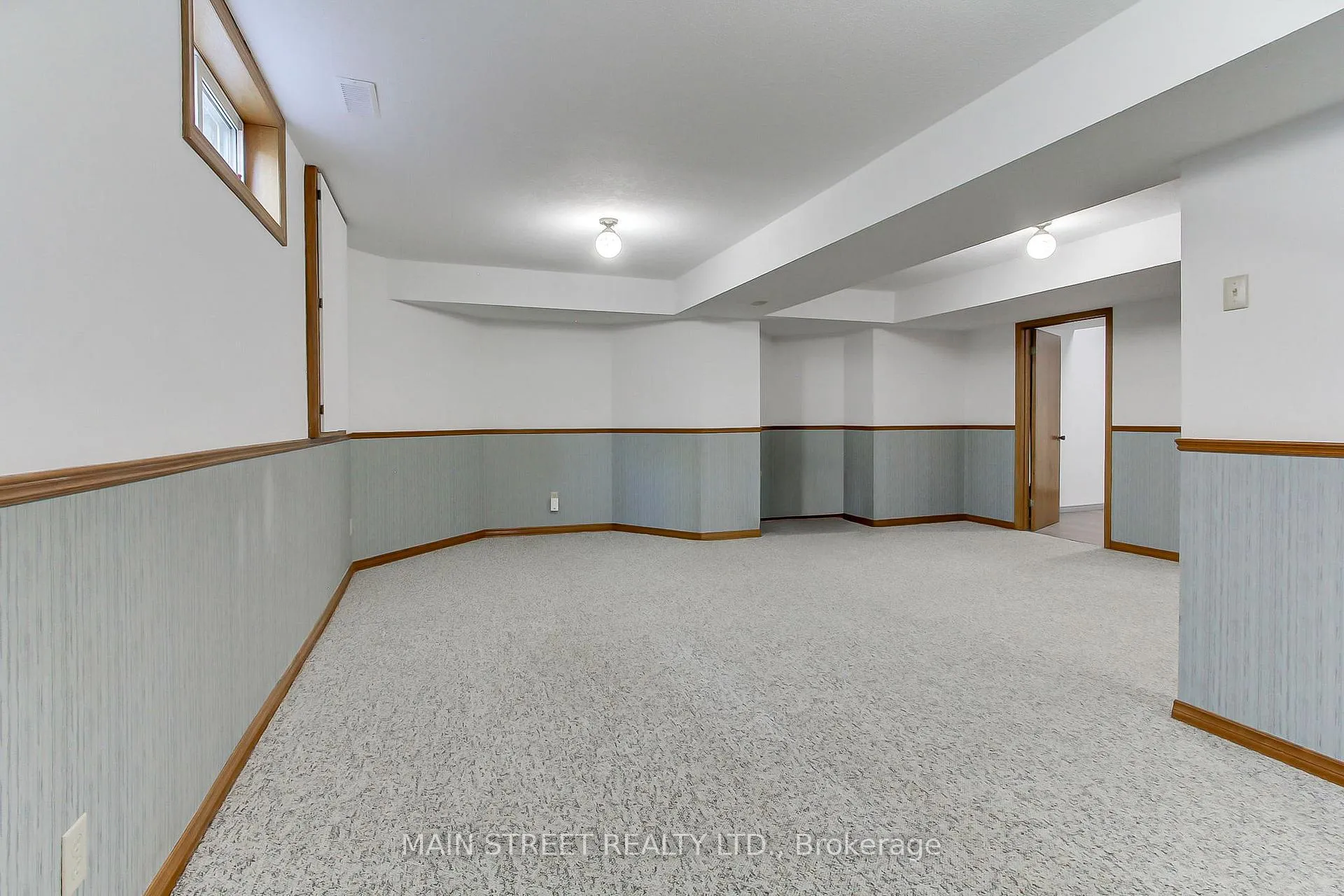 Photo 33 of 316 Biehn Drive, Kitchener — HOMEH