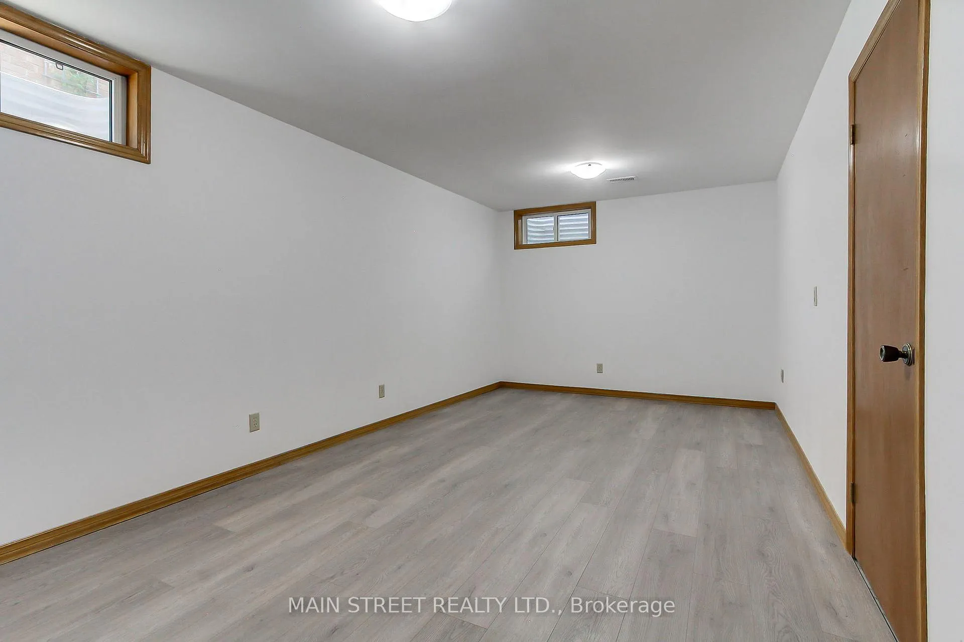 Photo 35 of 316 Biehn Drive, Kitchener — HOMEH