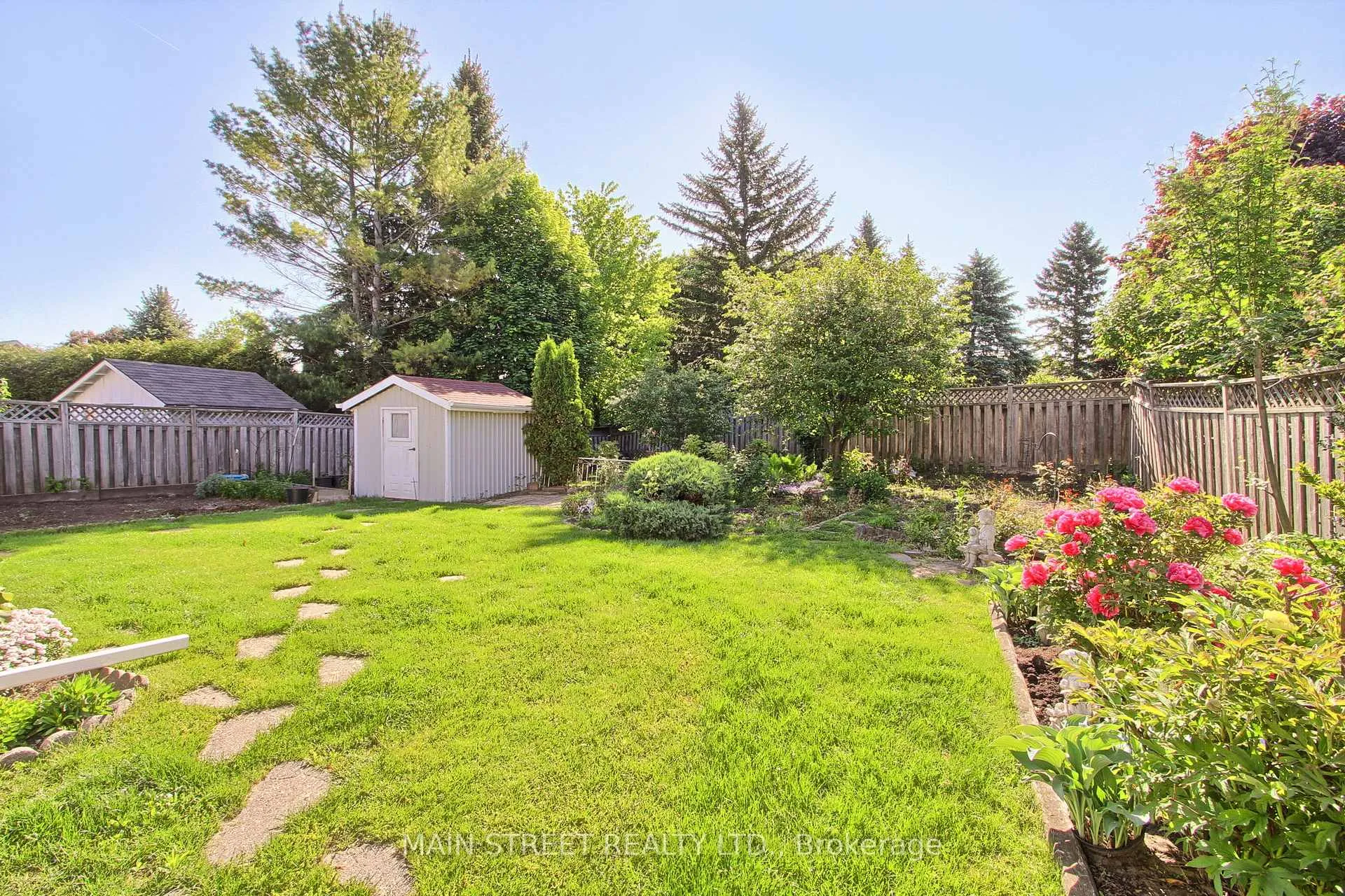 Photo 40 of 316 Biehn Drive, Kitchener — HOMEH