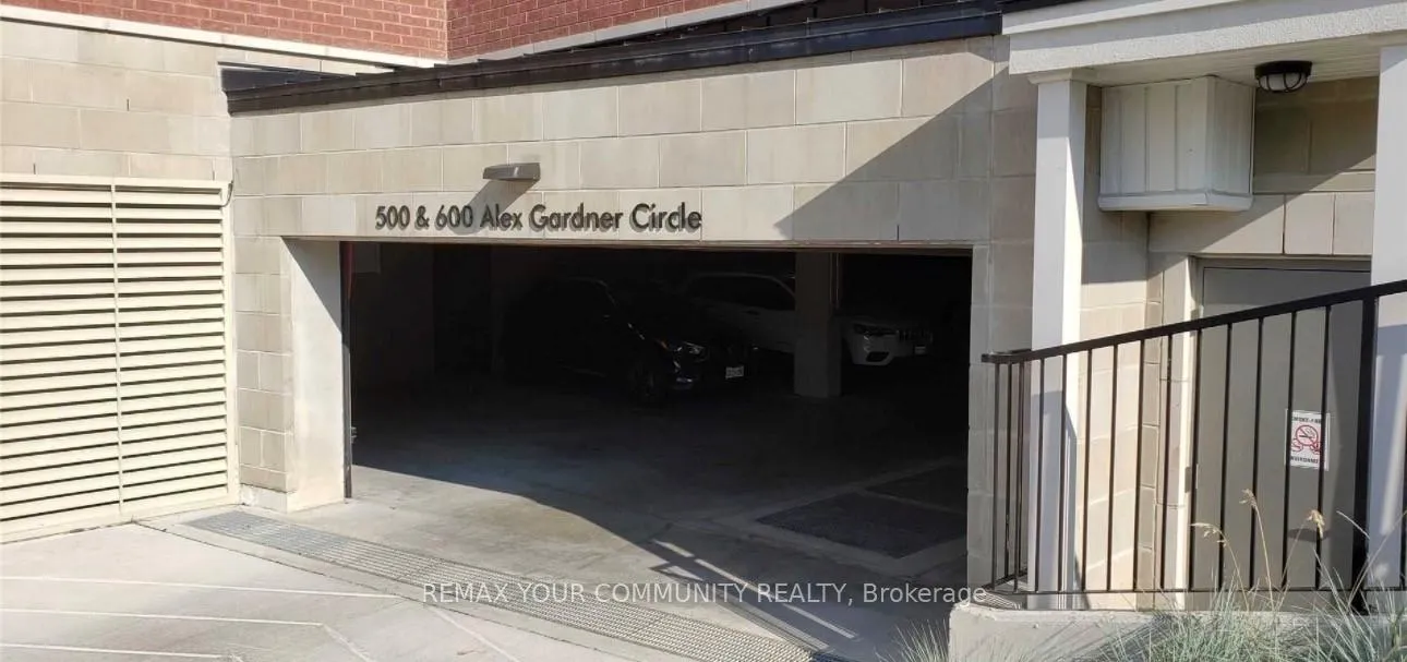 Photo 2 of Unit 101, 500 Alex Gardner Circle, Aurora, Aurora Village — HOMEH