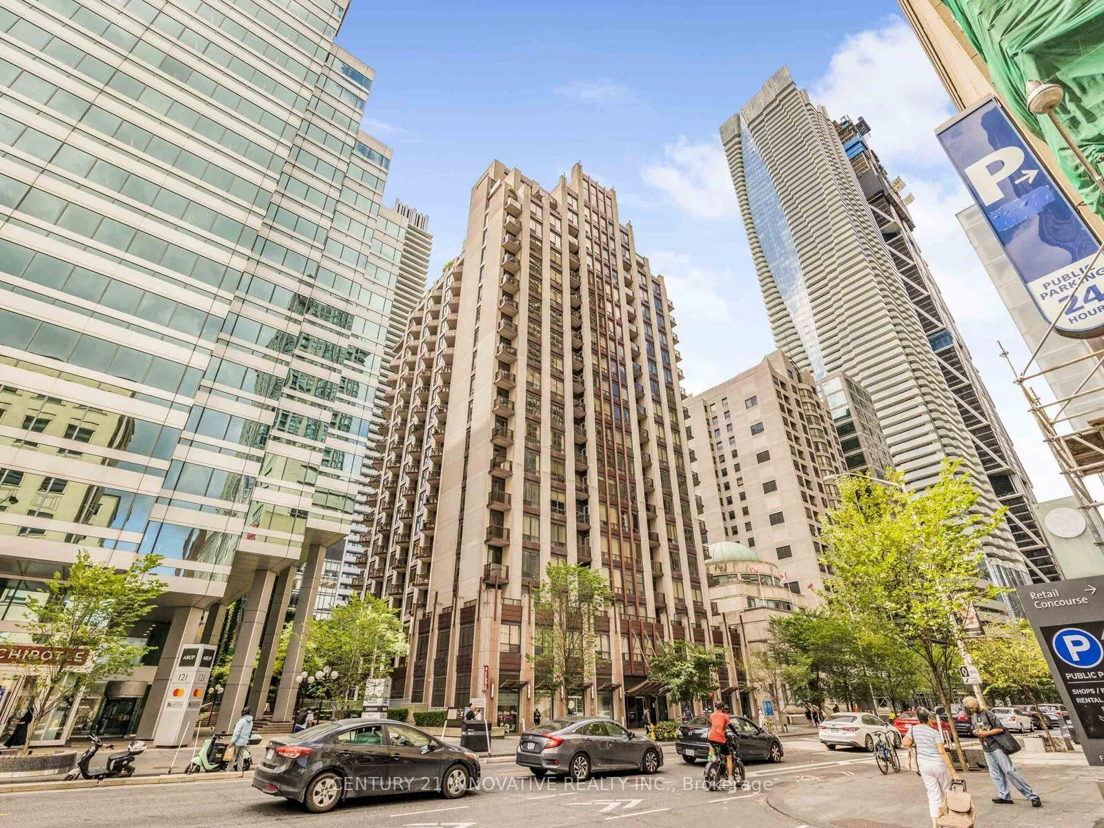Photo 1 of Unit 805, 85 Bloor Street E, Toronto, Church-Yonge Corridor — HOMEH