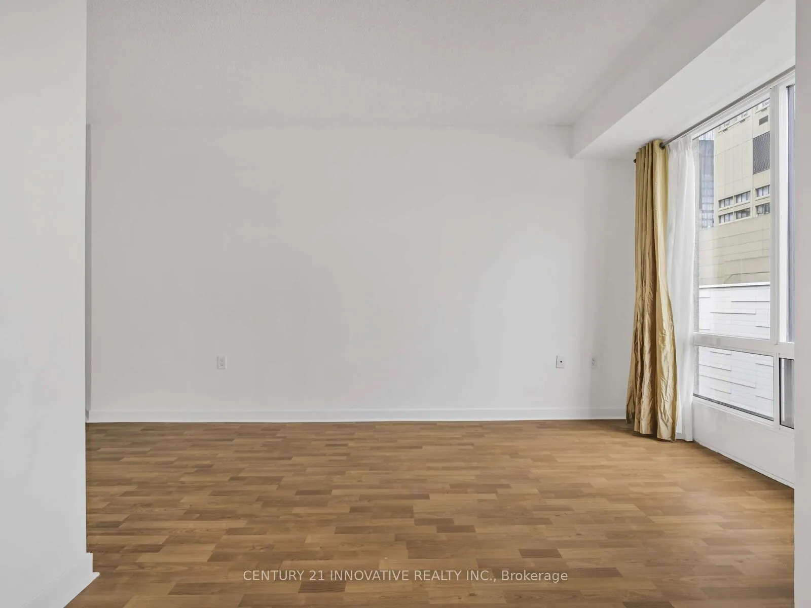 Photo 6 of Unit 805, 85 Bloor Street E, Toronto, Church-Yonge Corridor — HOMEH