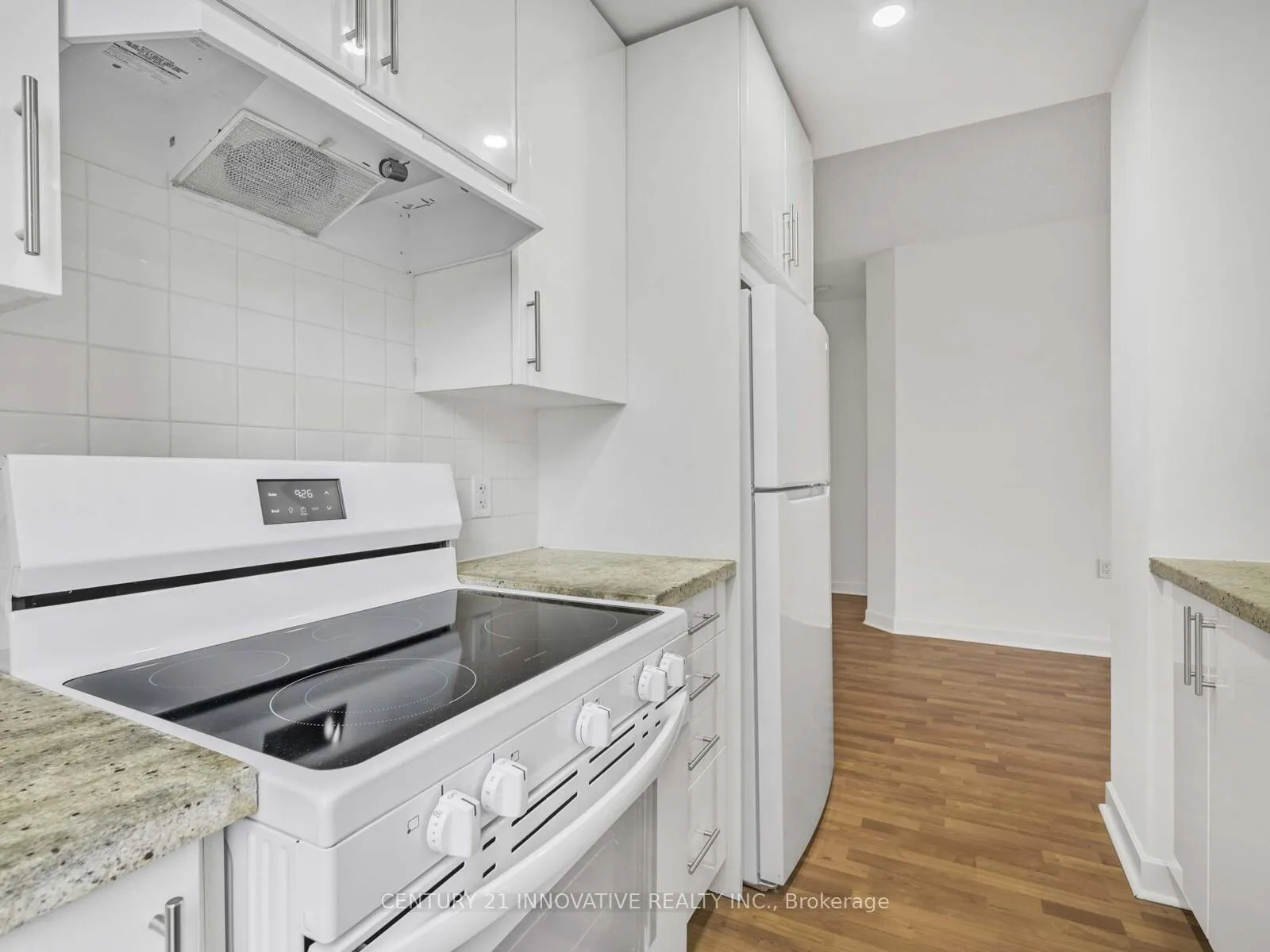 Photo 11 of Unit 805, 85 Bloor Street E, Toronto, Church-Yonge Corridor — HOMEH