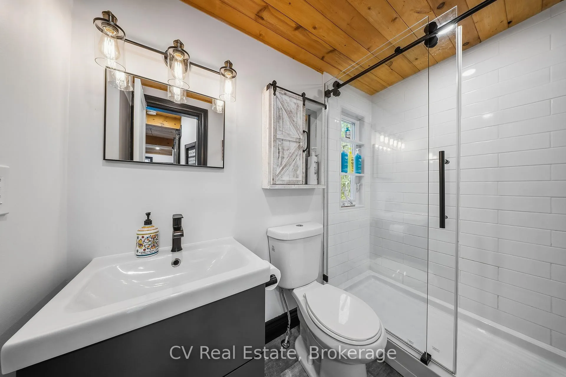 Photo 25 of 28 Redwig Drive, Gravenhurst, Muskoka (S) — HOMEH
