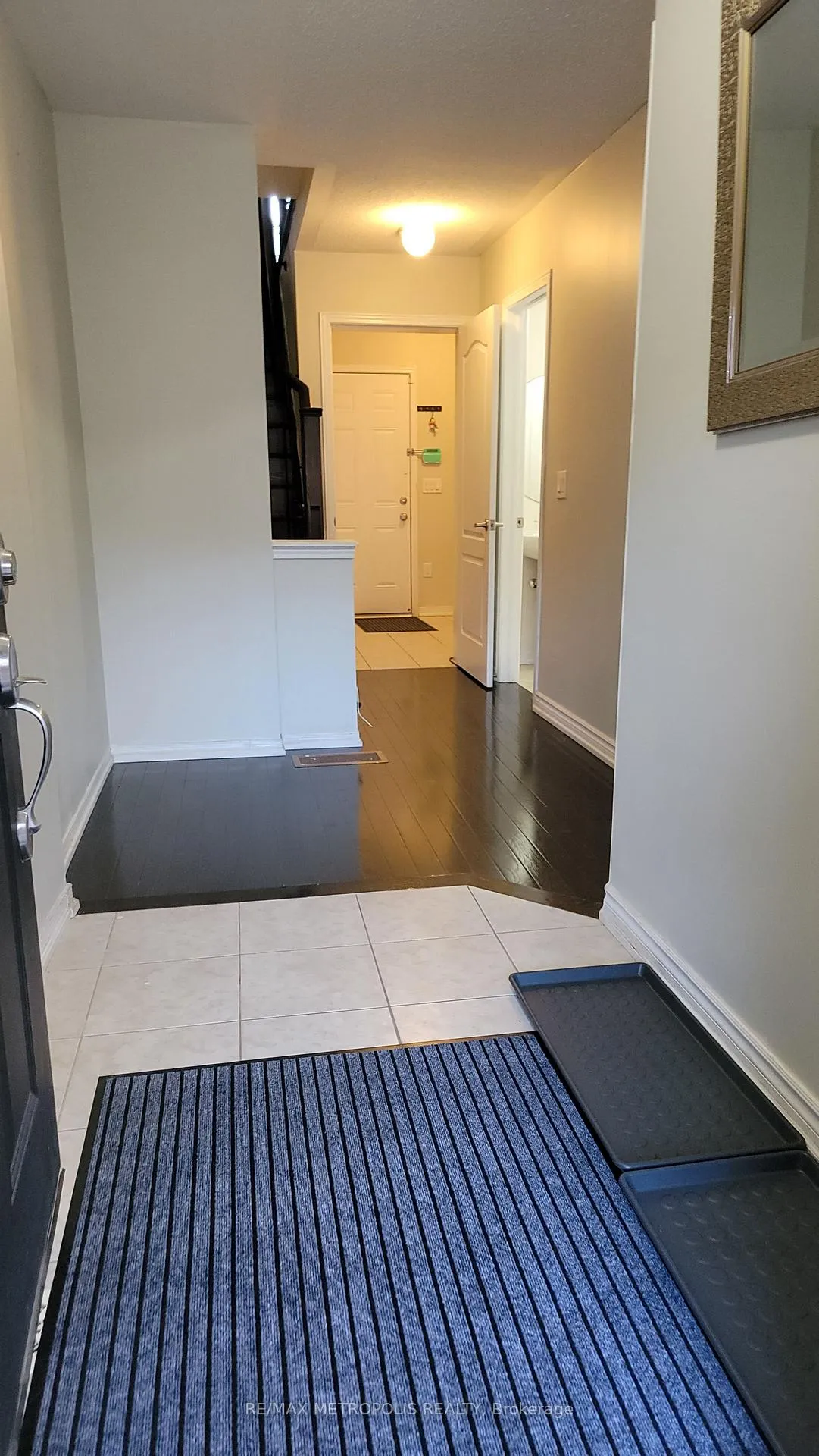 Photo 2 of 11 Valliere Drive, Markham, Berczy — HOMEH