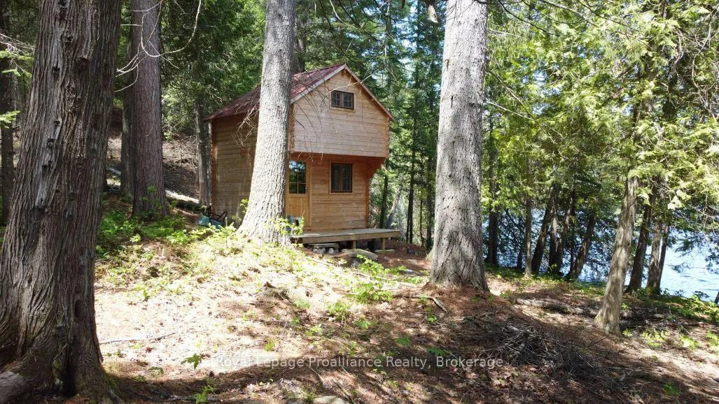 Photo 3 of 22202 Highway 41, Addington Highlands — HOMEH