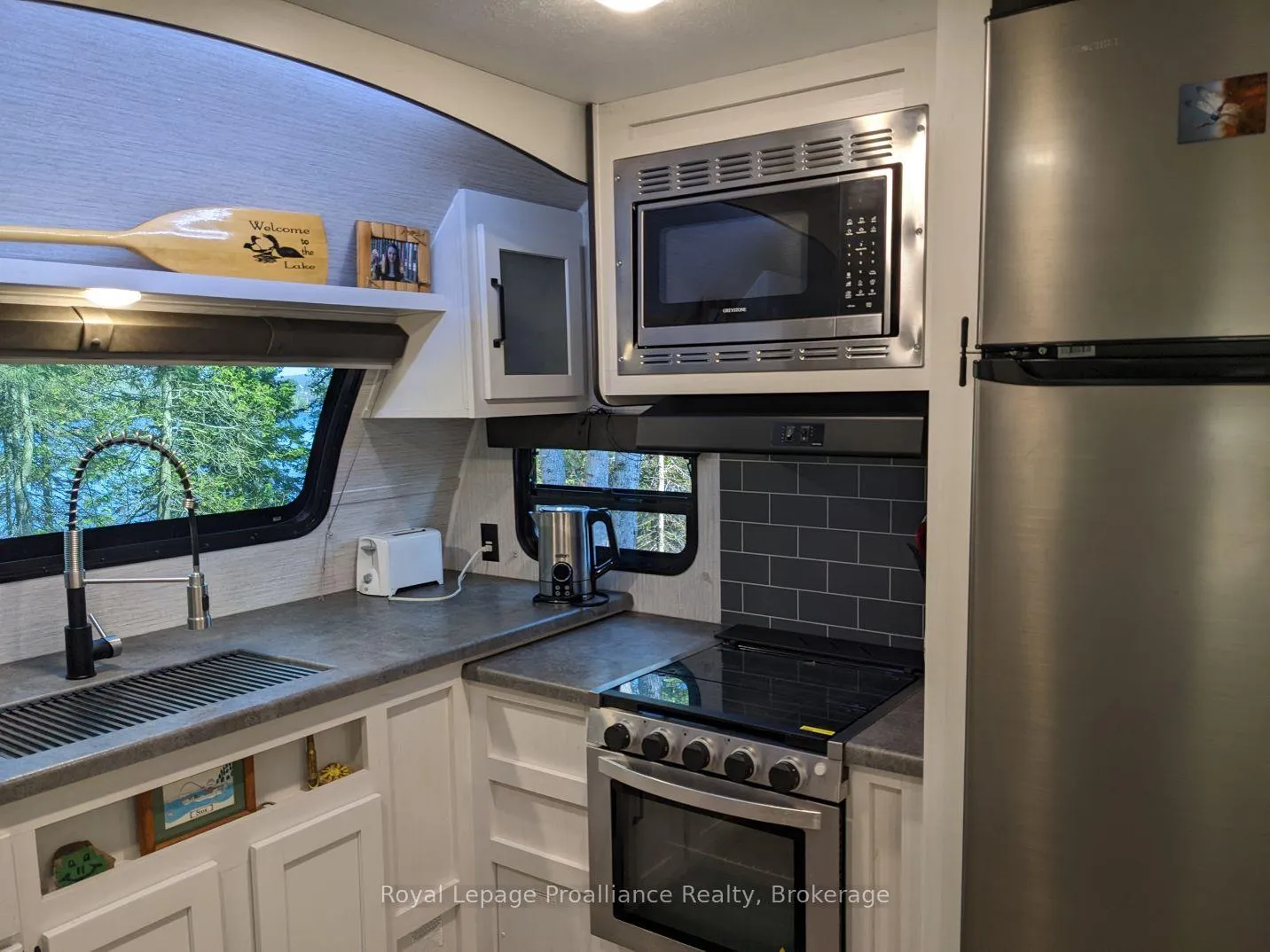 Photo 11 of 22202 Highway 41, Addington Highlands — HOMEH