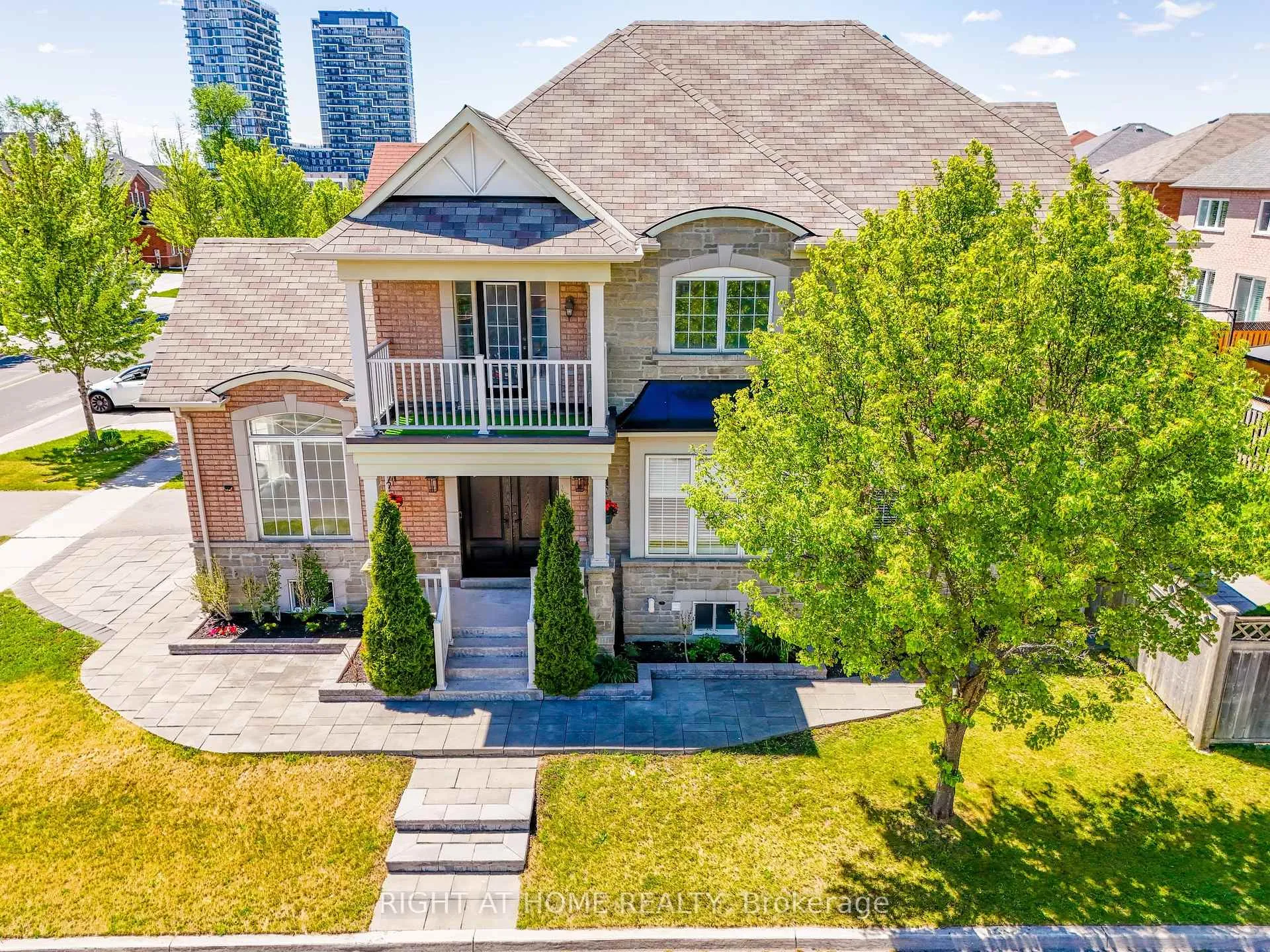 Photo 2 of 1396 Castlemore Avenue, Markham, Greensborough — HOMEH