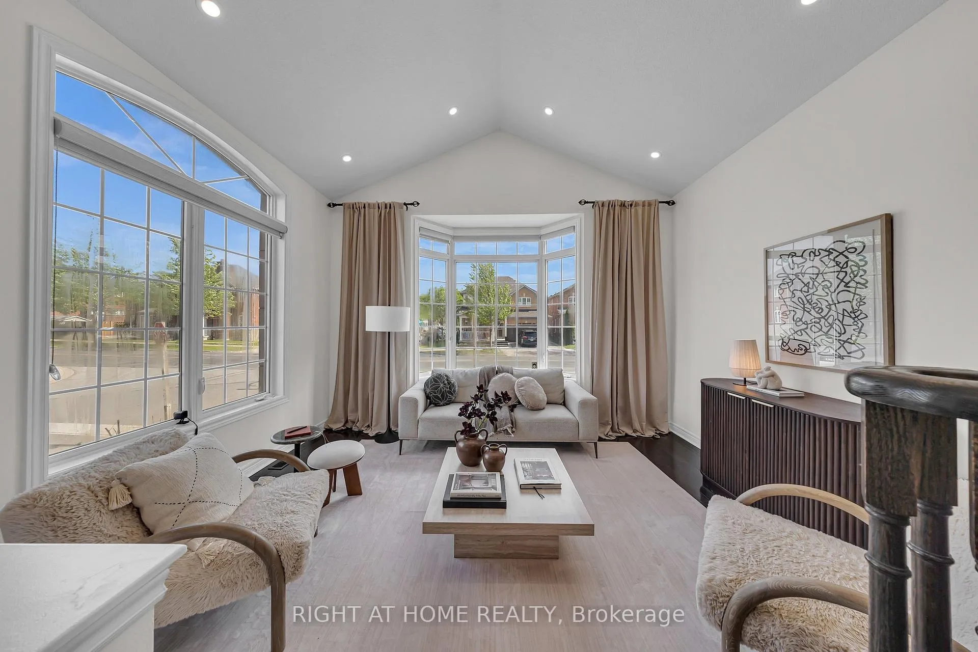 Photo 5 of 1396 Castlemore Avenue, Markham, Greensborough — HOMEH