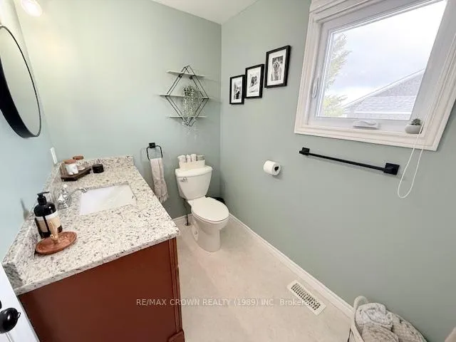 Photo 20 of 233 Brunetville Road, Kapuskasing — HOMEH