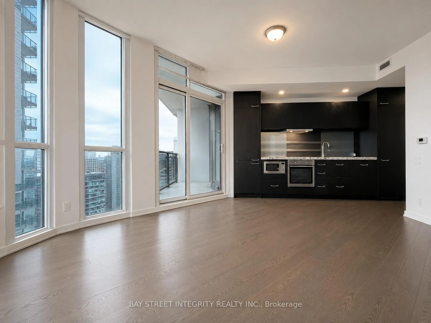 Photo 3 of Unit 4602, 45 Charles Street E, Toronto, Church-Yonge Corridor — HOMEH