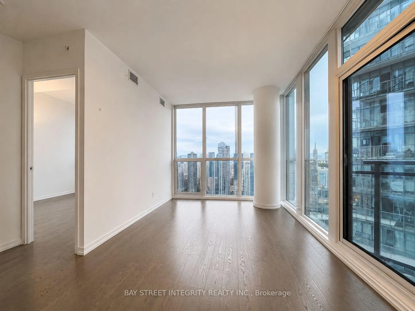 Photo 6 of Unit 4602, 45 Charles Street E, Toronto, Church-Yonge Corridor — HOMEH