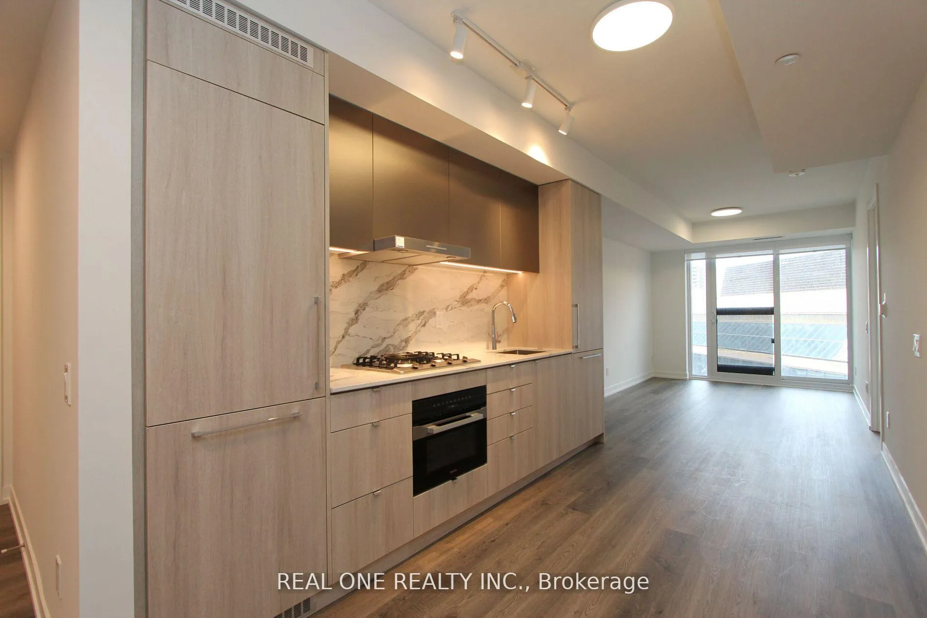 Photo 2 of Unit 1006, 771 Yonge Street, Toronto, Rosedale-Moore Park — HOMEH