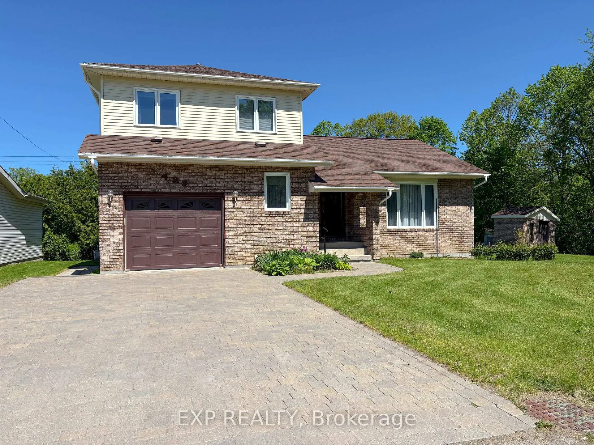 Photo 1 of 426 Sidney Avenue, Renfrew — HOMEH