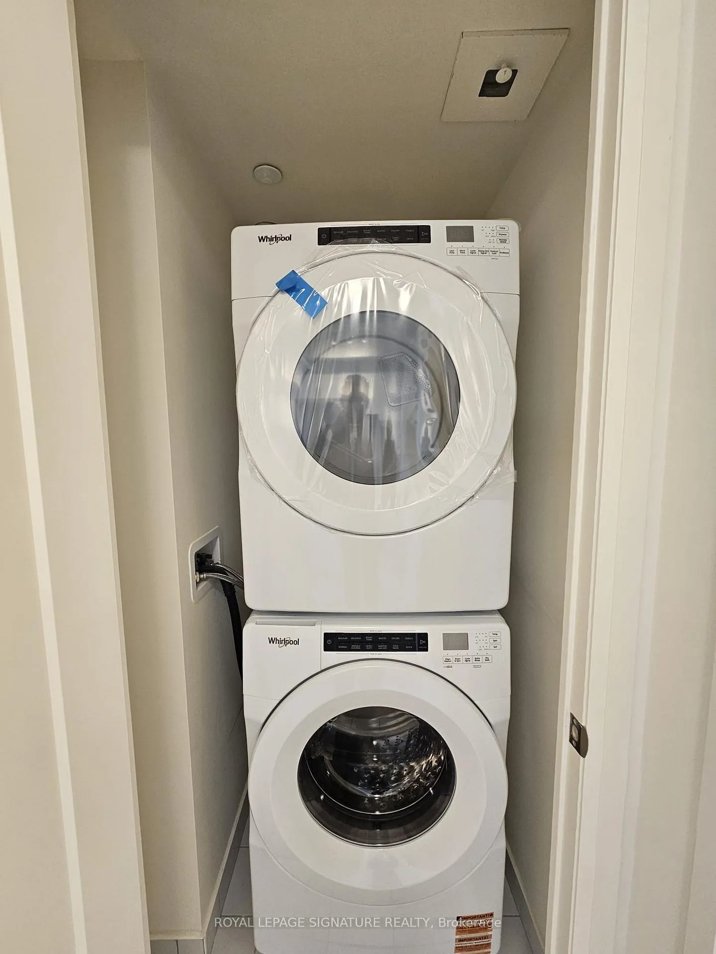 Photo 6 of Unit 2207, 27 Korda Gate, Vaughan, Vellore Village — HOMEH