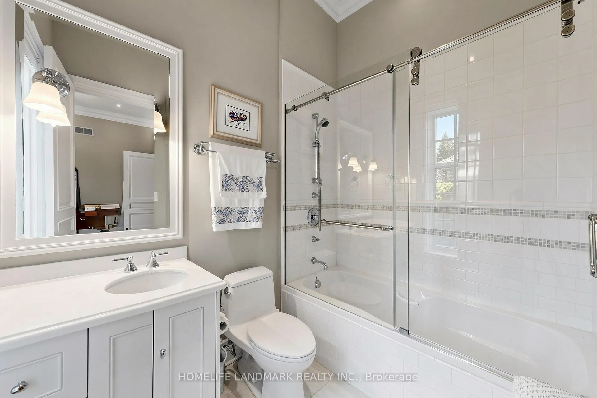 Photo 23 of 19 Awesome Again Lane, Aurora, Bayview Southeast — HOMEH