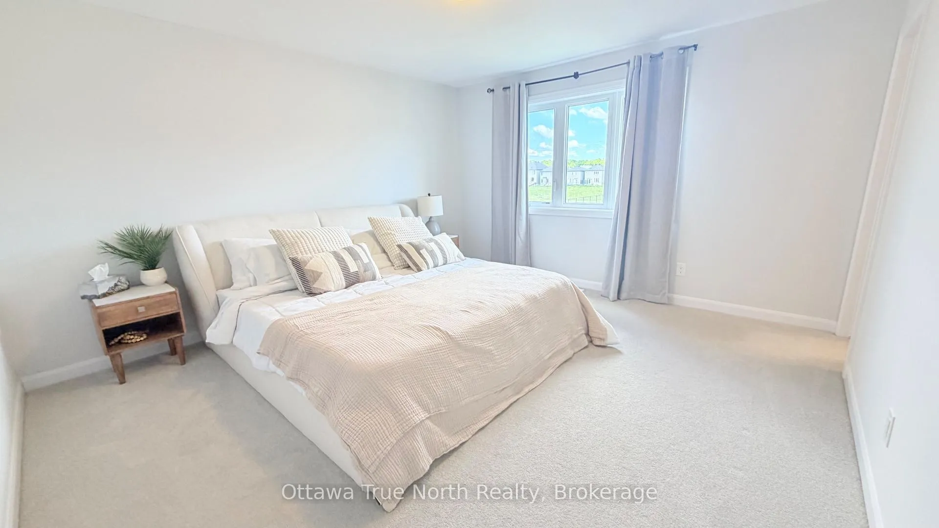 Photo 13 of 230 Invention Boulevard, Ottawa, Kanata - Morgan's Grant/South March — HOMEH