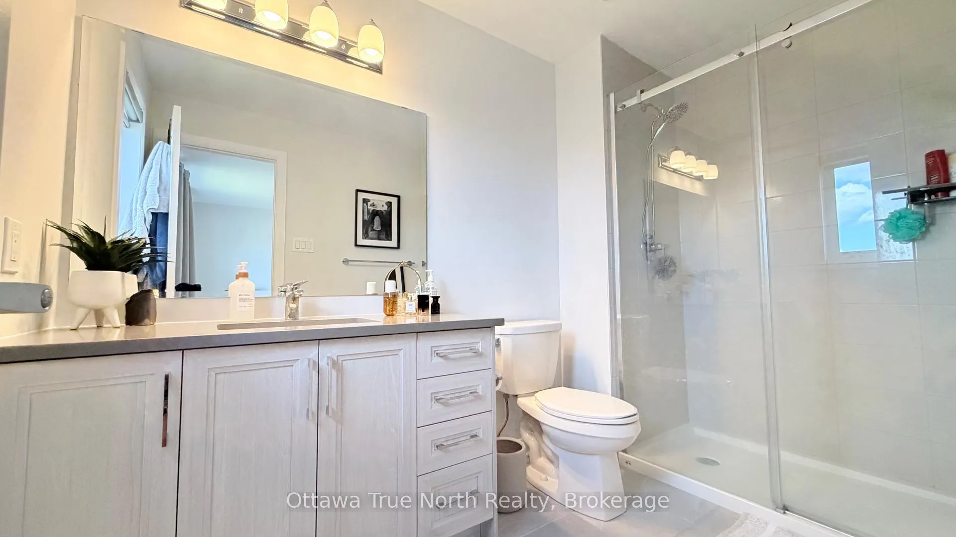 Photo 15 of 230 Invention Boulevard, Ottawa, Kanata - Morgan's Grant/South March — HOMEH