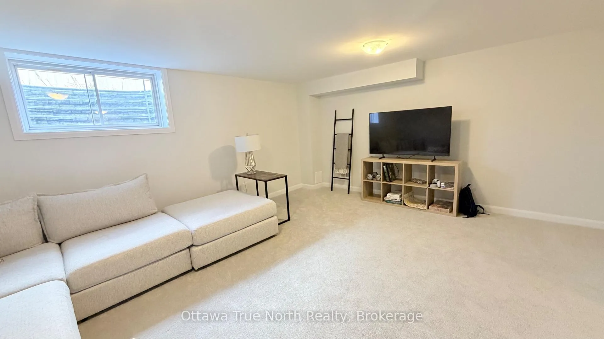 Photo 22 of 230 Invention Boulevard, Ottawa, Kanata - Morgan's Grant/South March — HOMEH
