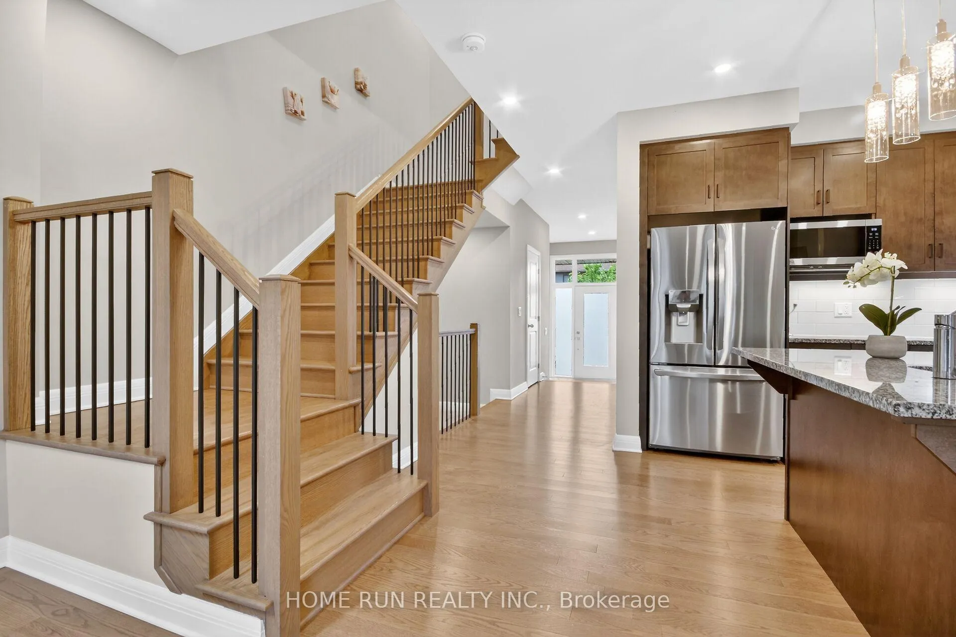 Photo 8 of 308 Wigwas Street, Ottawa, CFB Rockcliffe and Area — HOMEH