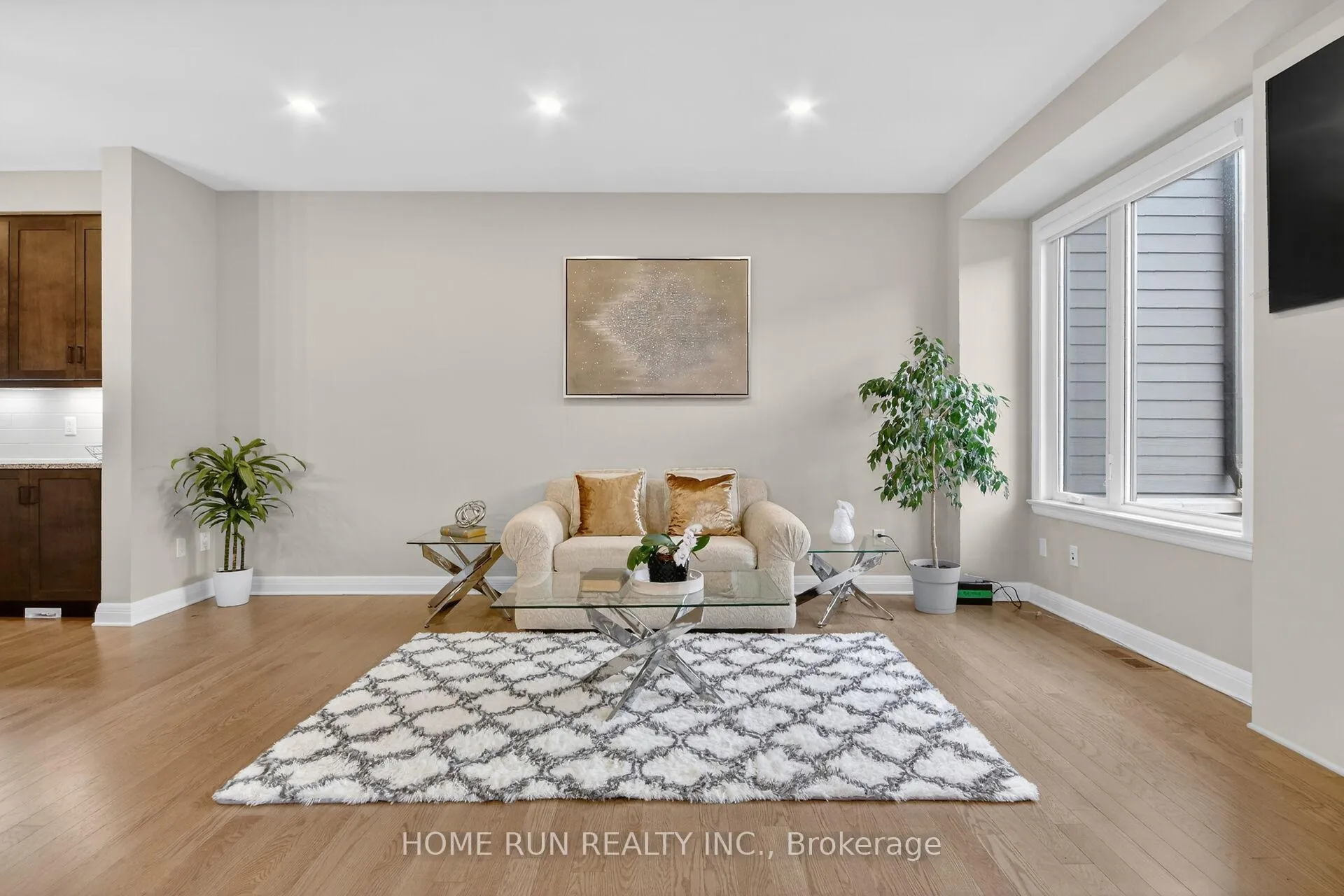 Photo 17 of 308 Wigwas Street, Ottawa, CFB Rockcliffe and Area — HOMEH