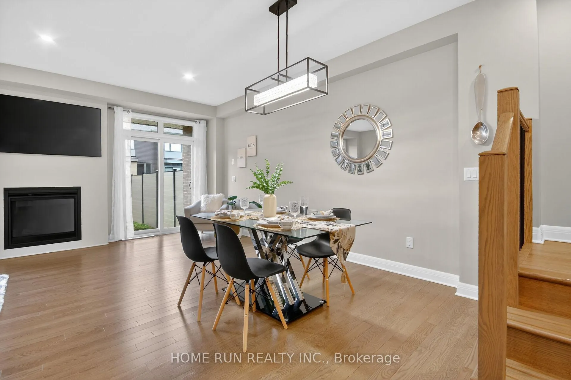 Photo 20 of 308 Wigwas Street, Ottawa, CFB Rockcliffe and Area — HOMEH