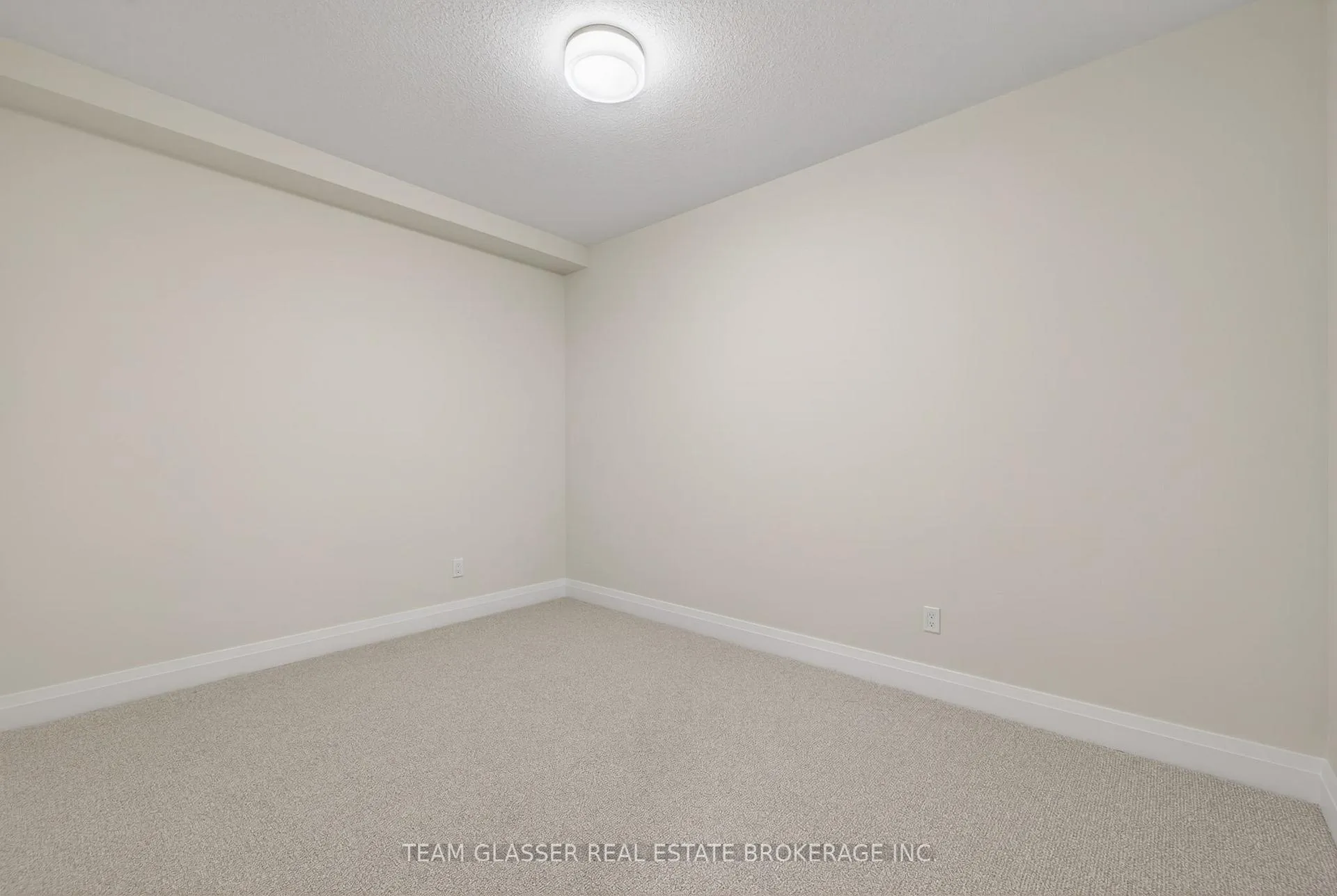 Photo 27 of 22 Dearing Drive, Lambton Shores, Grand Bend — HOMEH