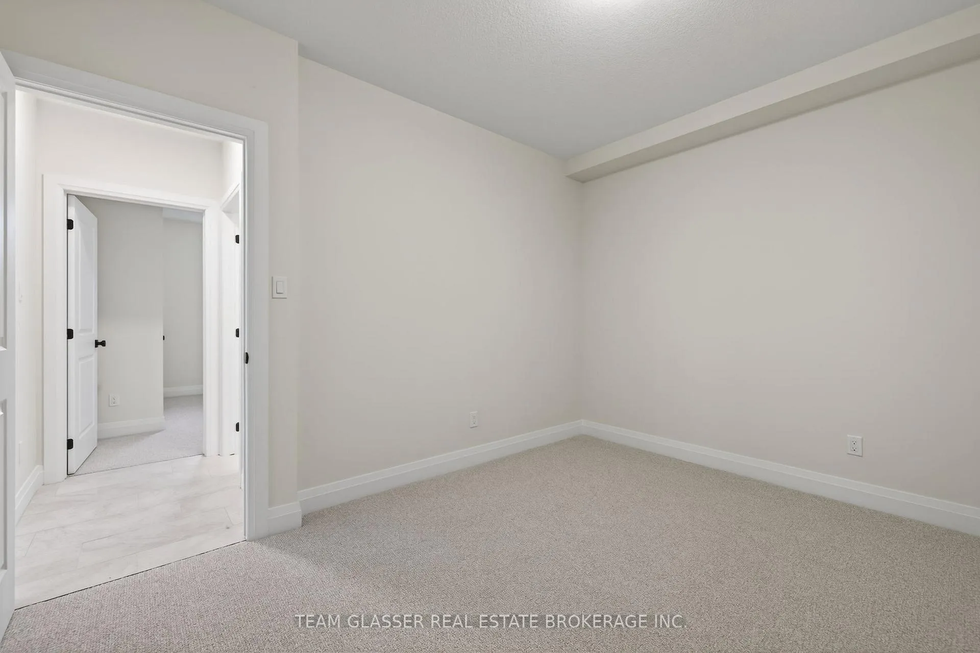 Photo 28 of 22 Dearing Drive, Lambton Shores, Grand Bend — HOMEH
