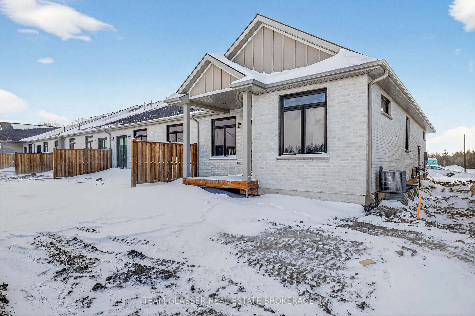 Photo 39 of 22 Dearing Drive, Lambton Shores, Grand Bend — HOMEH