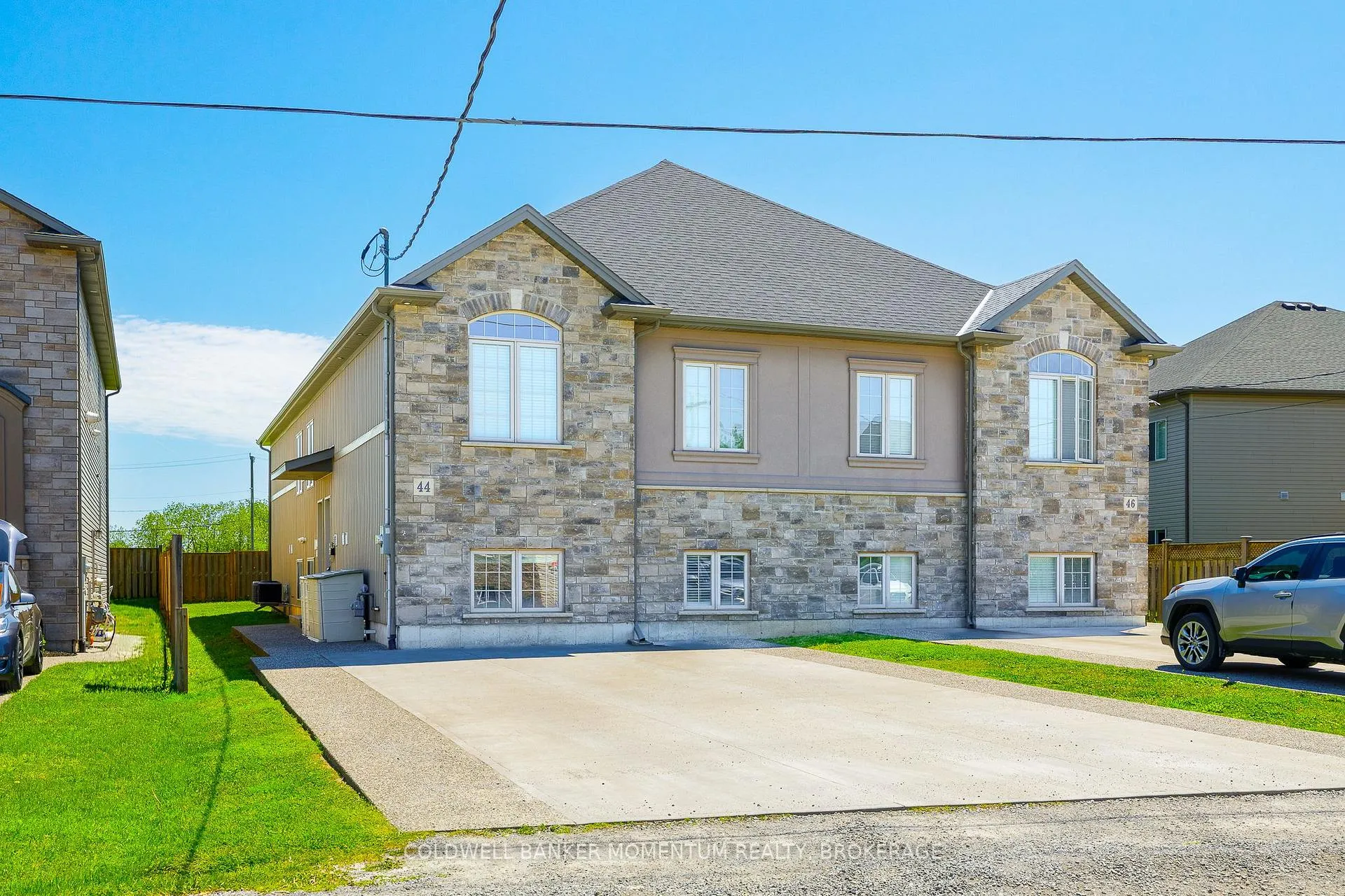 Photo 3 of 44 Cleveland Street, Thorold, Thorold Downtown — HOMEH
